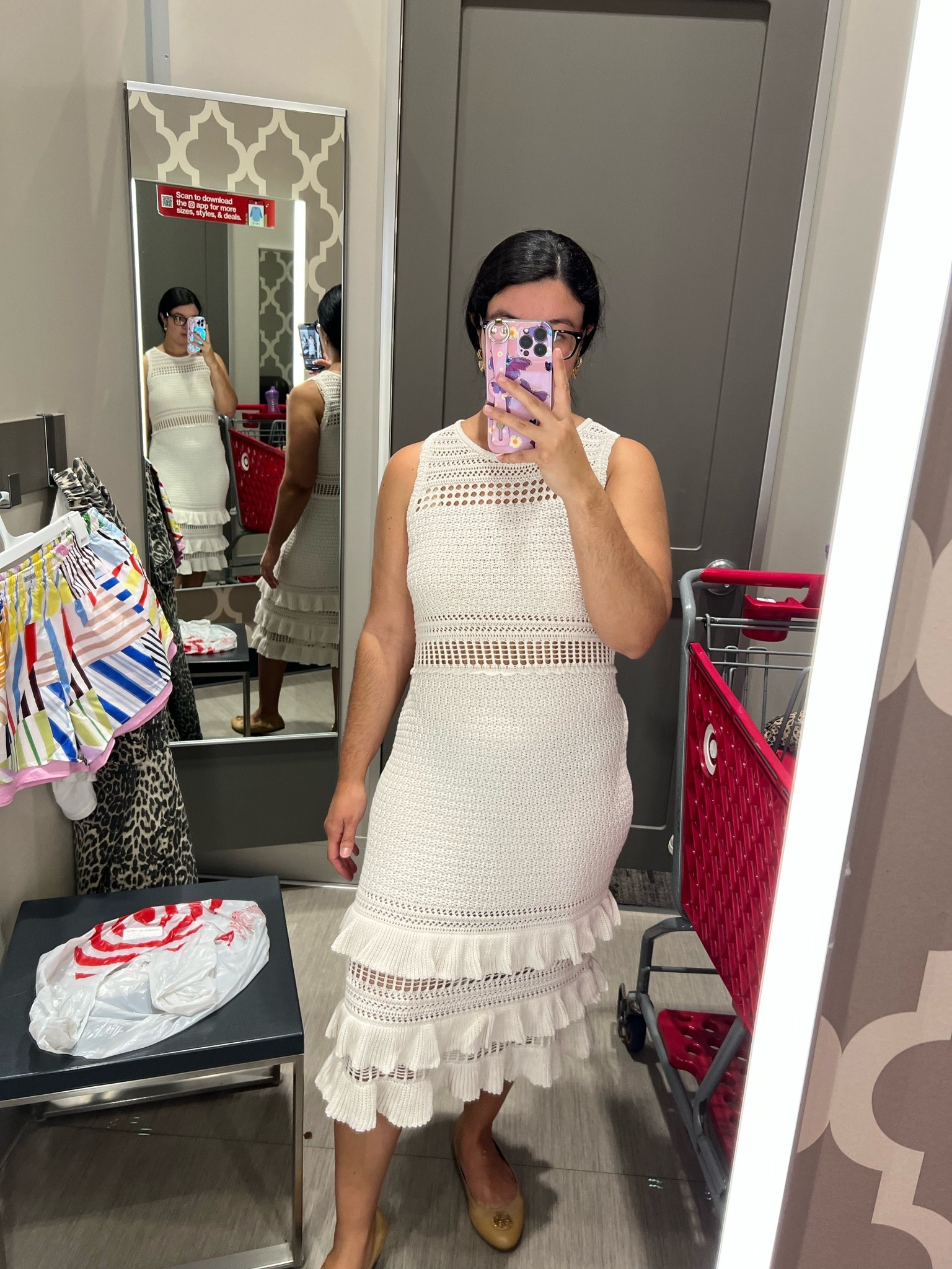 Such a pretty dress! Wearing M
L was a little big

Knit dress // vacation looks

#LTKSaleAlert #LTKMidsize #LTKootd
