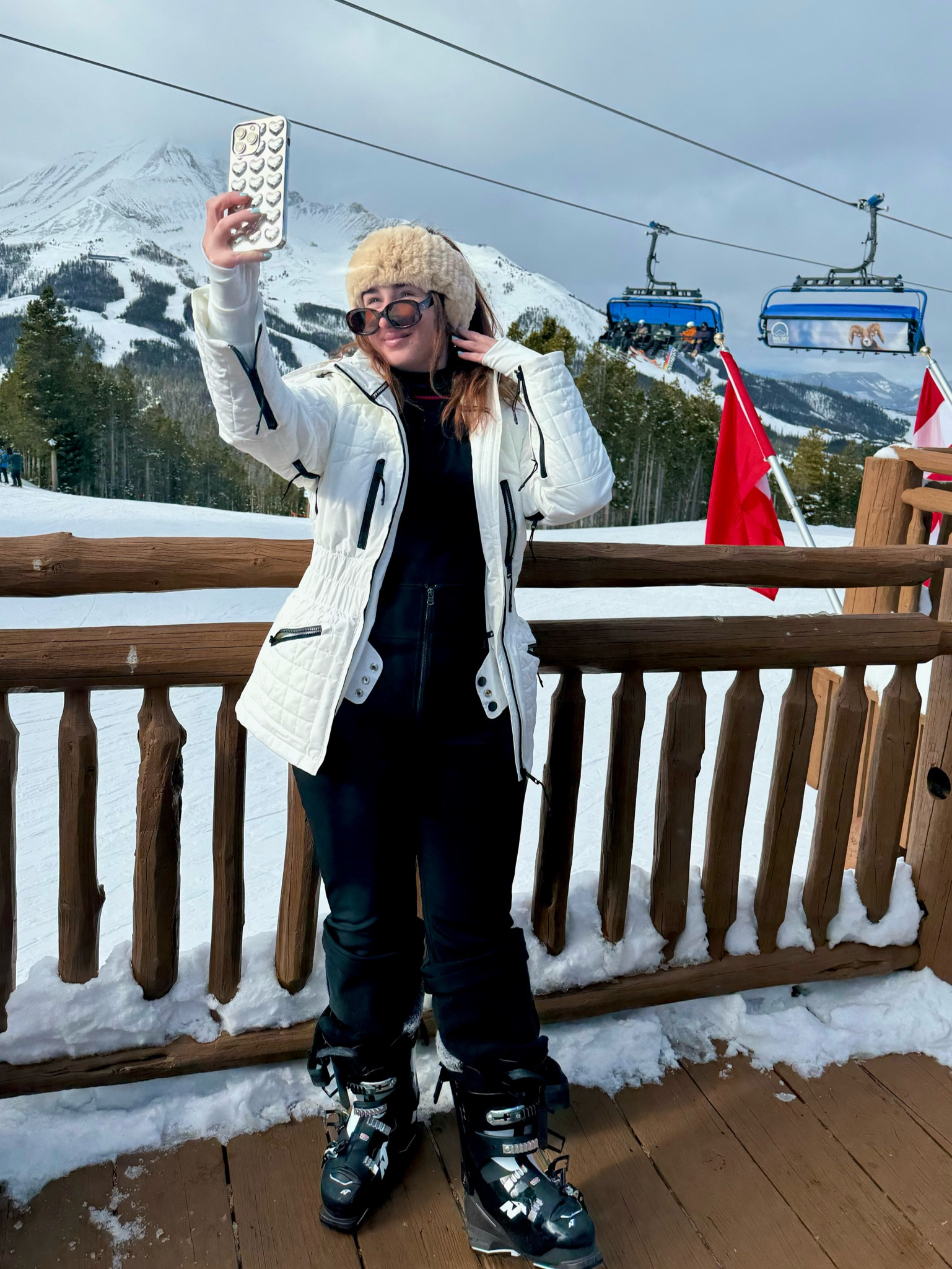 The most flattering and comfortable ski jacket I think I’ve ever owned. Wearing a size medium, has a slightly more snug fit with room for layers 

Ski outfit, free people ski, winter outfit, ski trip

#LTKSeasonal #LTKtravel #LTKstyletip