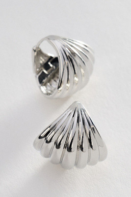 Fanned Huggie Hoop Earrings | Anthropologie (US)