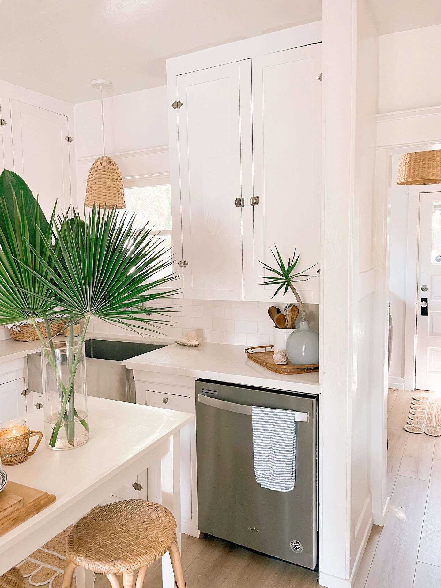 Coastal kitchen decor for a quick spring and summer update 

#LTKSaleAlert #LTKHome #LTKmomlife