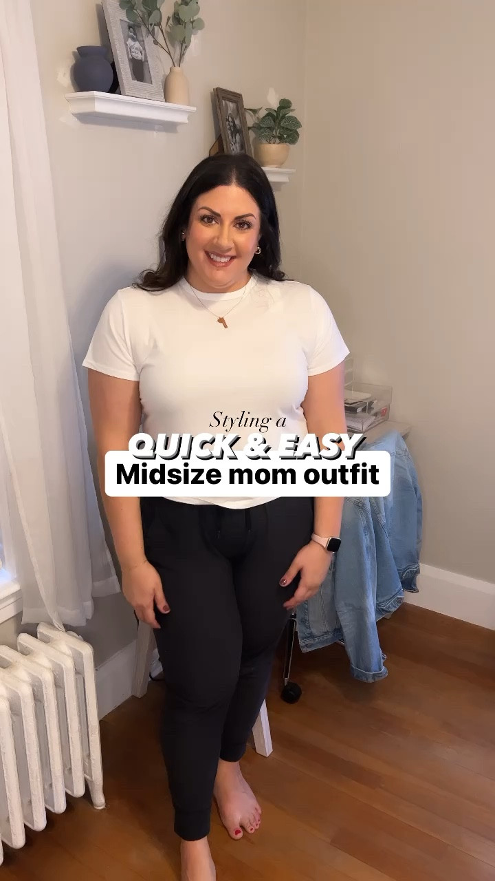 Casual outfit idea / midsize mom outfit! 

L sweater 
L leggings 

Mom outfit, casual style, leggings outfit, sweater outfit, oversized sweater 

#LTKfindsunder50 #LTKSeasonal #LTKmidsize
