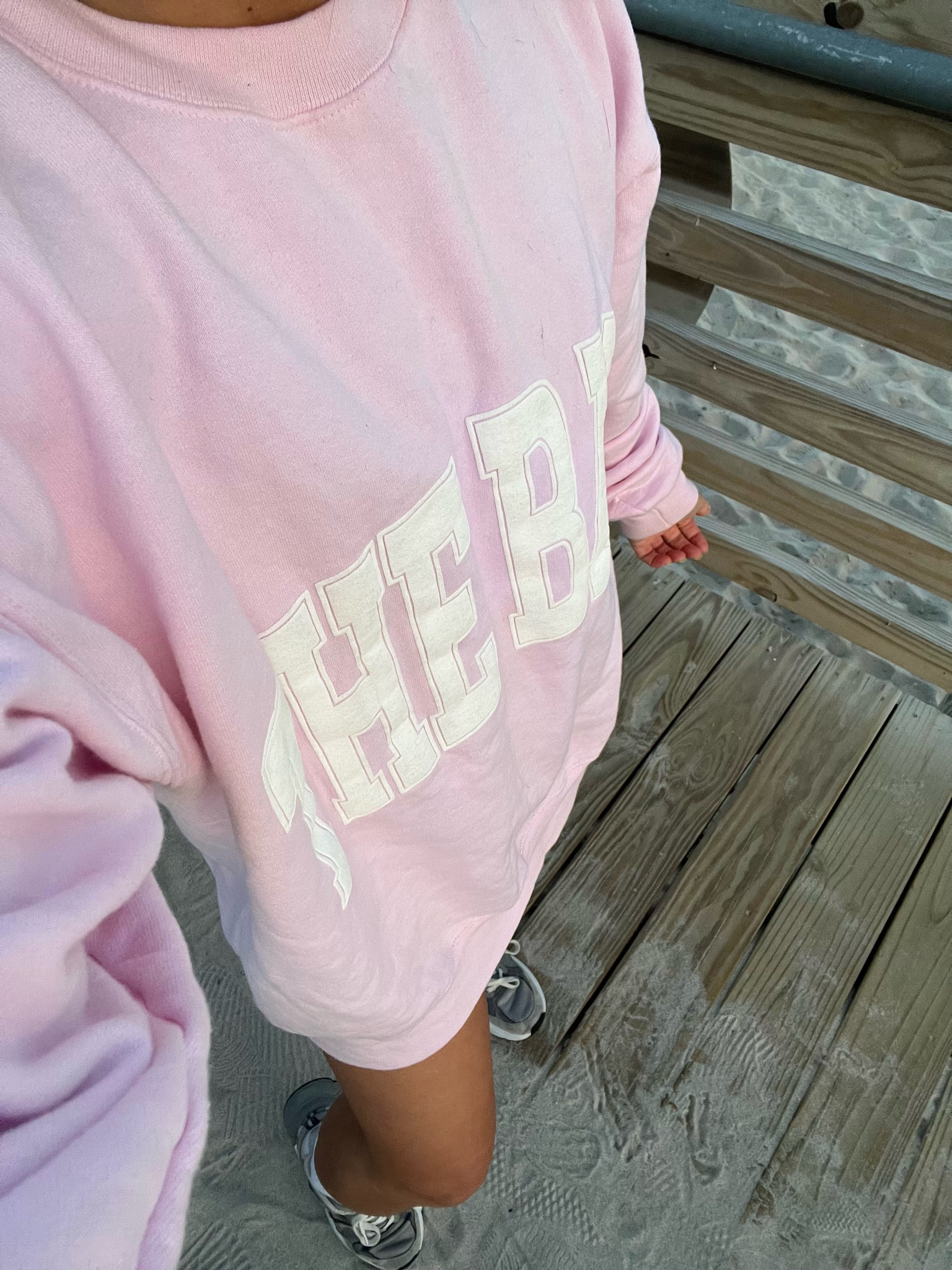 The comfiest sweatshirt 🤍 wearing size Medium

oversized sweatshirts, the bar sweatshirt, varsity sweatshirt, casual and comfy outfit, under $100

#LTKSeasonal #LTKstyletip #LTKunder100