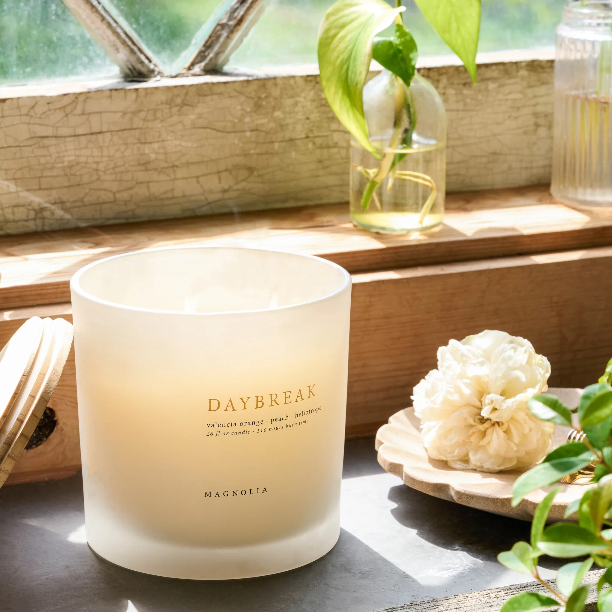Magnolia Daybreak Candle | Magnolia
