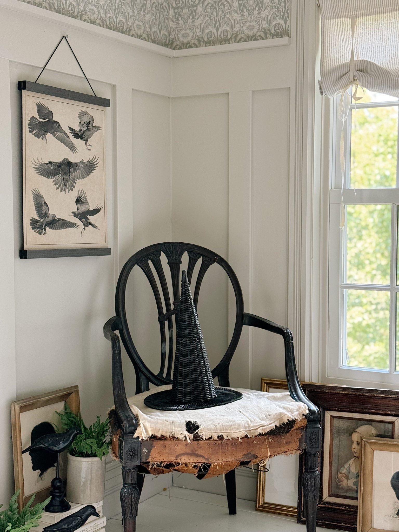 Cozy cottage Halloween decor all on sale and free shipping today! 