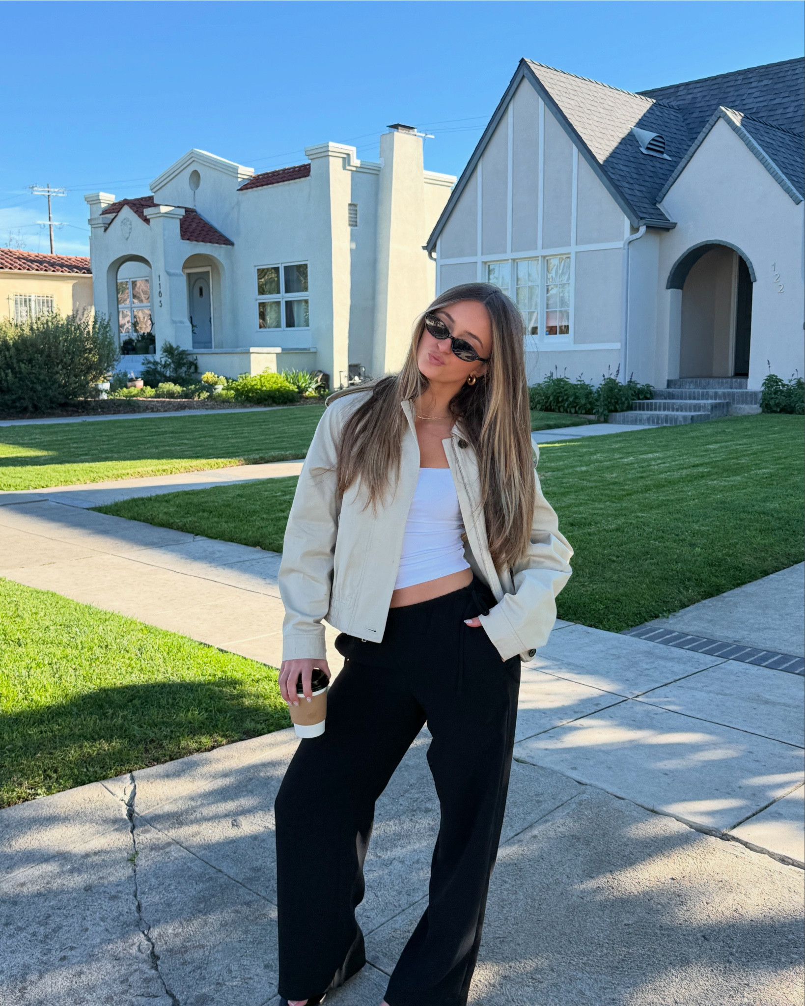 Sunday coffee run outfit :) ☕️

#LTKdayinmylife #LTKootd #LTKgrwm