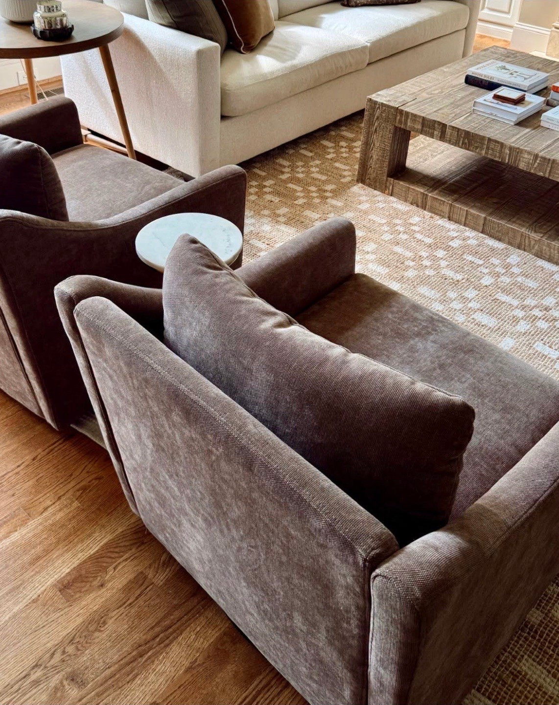 Our new living room chairs 🤍
I love the color so much! They look so fun paired with our rug and add just the right amount of personality to the room. Such a pretty combination!

#LTKHome #LTKOver40 #LTKmomlife