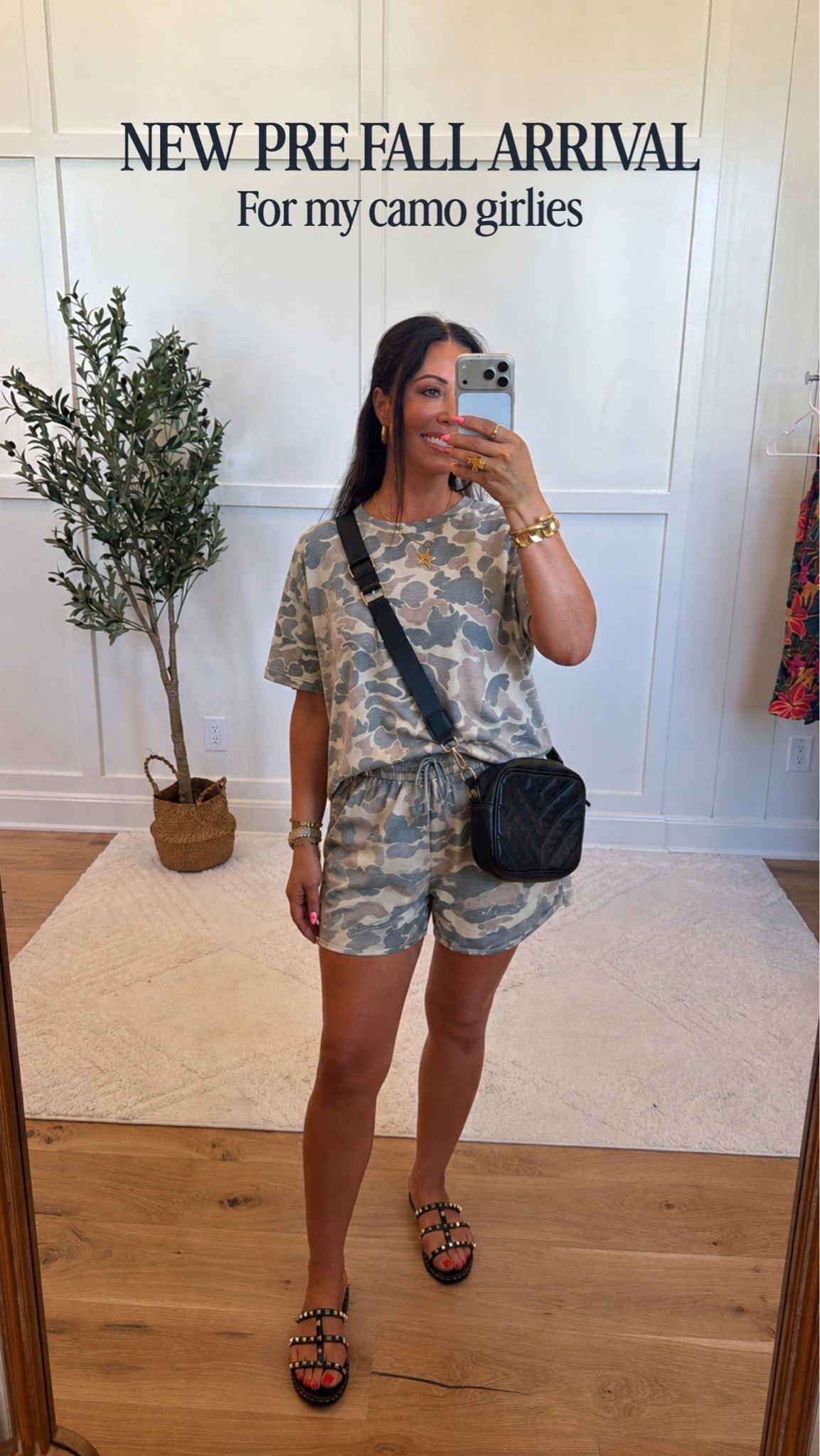 Camo girlies, this one is for YOU! 🤎 Such a cute pre-fall matching set that’s comfy, effortless and perfect for running errands or casual days.
#LTKStyle #LTKFinds #CamoStyle #PreFallStyle #FallFashion #MatchingSet #CasualStyle #EverydayStyle #AmazonFashion