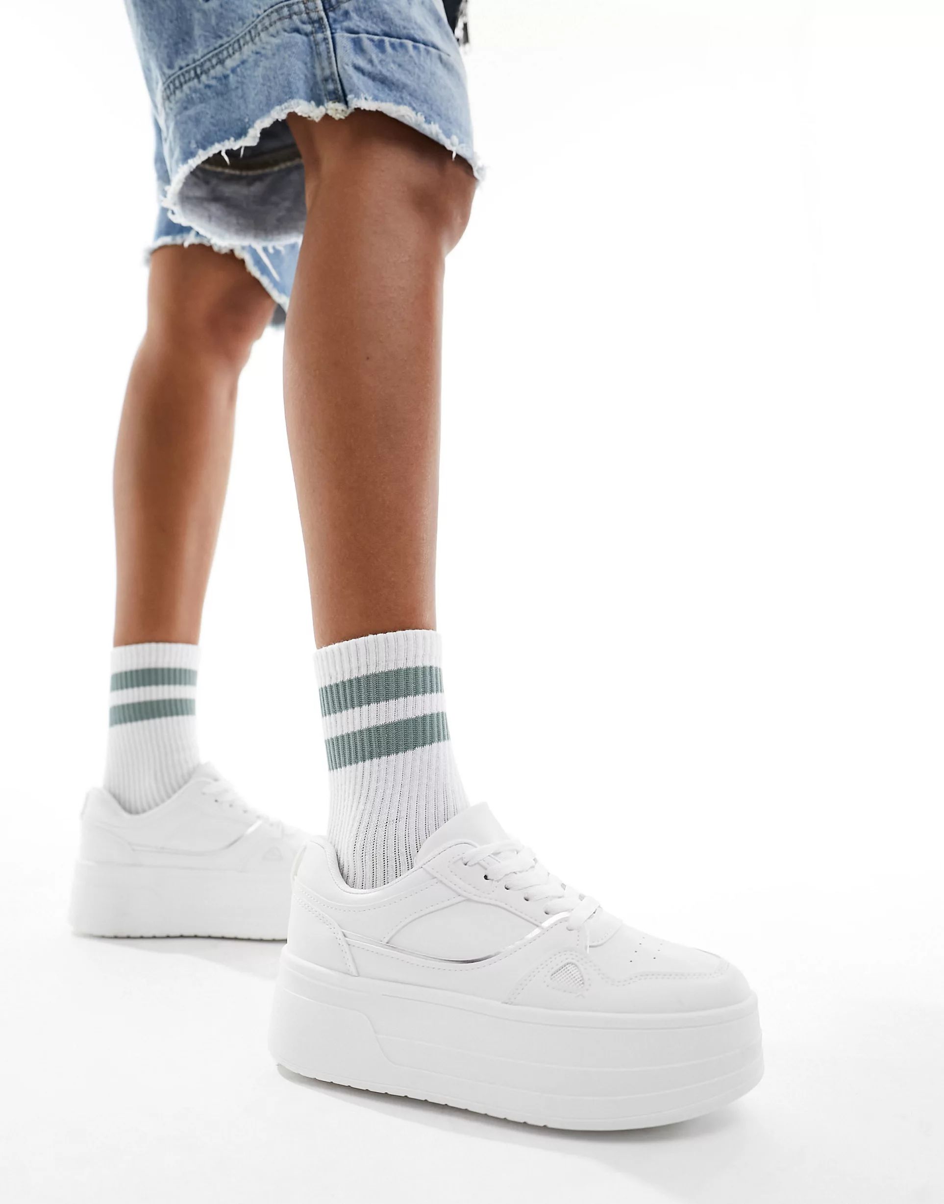 London Rebel Wide Fit chunky panelled flatform trainers in white | ASOS | ASOS (Global)