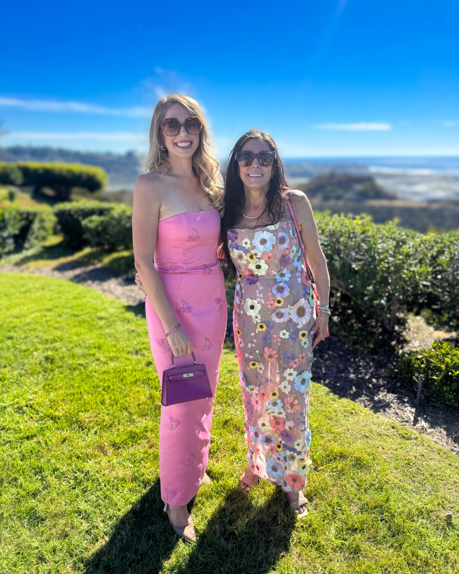 Wedding dress code: PINK. I ordered both of these dresses for a wedding in California last fall and love both of them so much! My mom looked better in the flower dress so I let her wear it.

#LTKootd