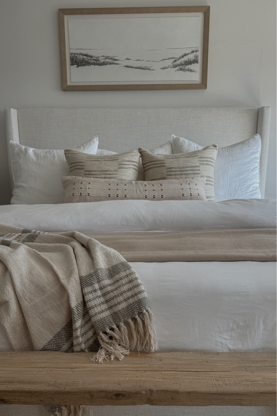 These new throw pillows and blanket from Wayfair were the perfect addition to my bed for Fall!

#ad @wayfair #wayfair #wayfairpartner #bedroomdecor #neutralbedroom #neutralbedding

#LTKFindsUnder100 #LTKSeasonal #LTKHome