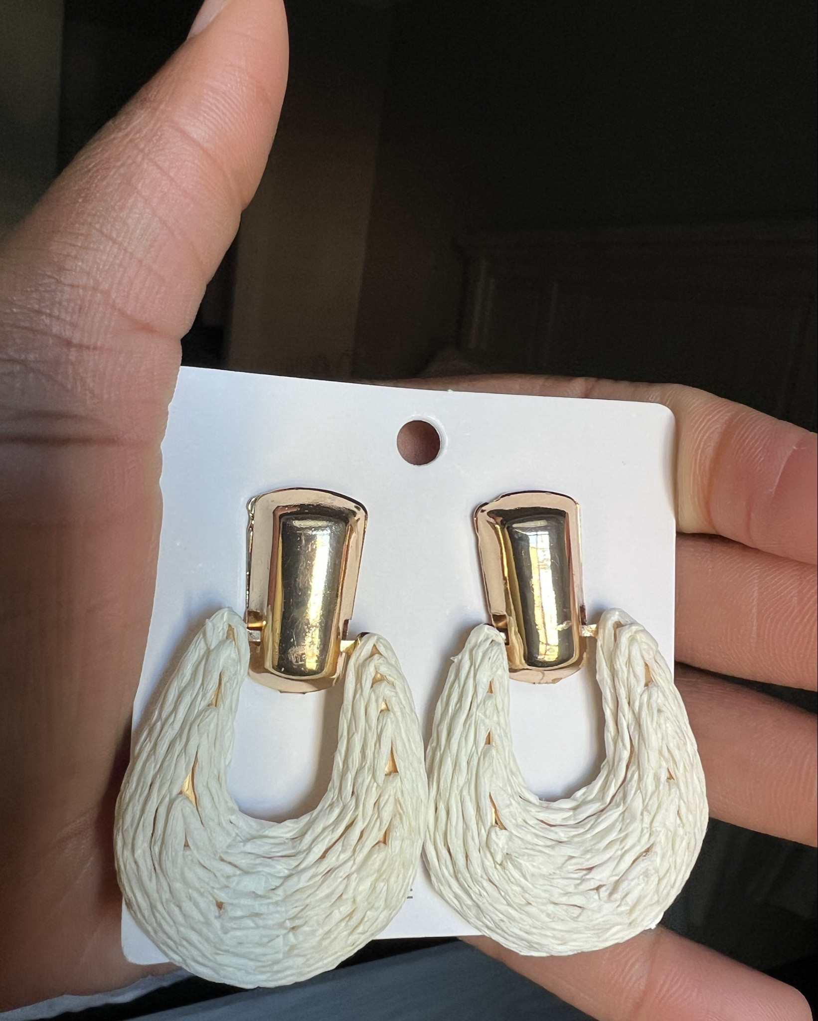 LOVE! 😍

#LTKFindsUnder50 #LTKBeauty #LTKStyleTip