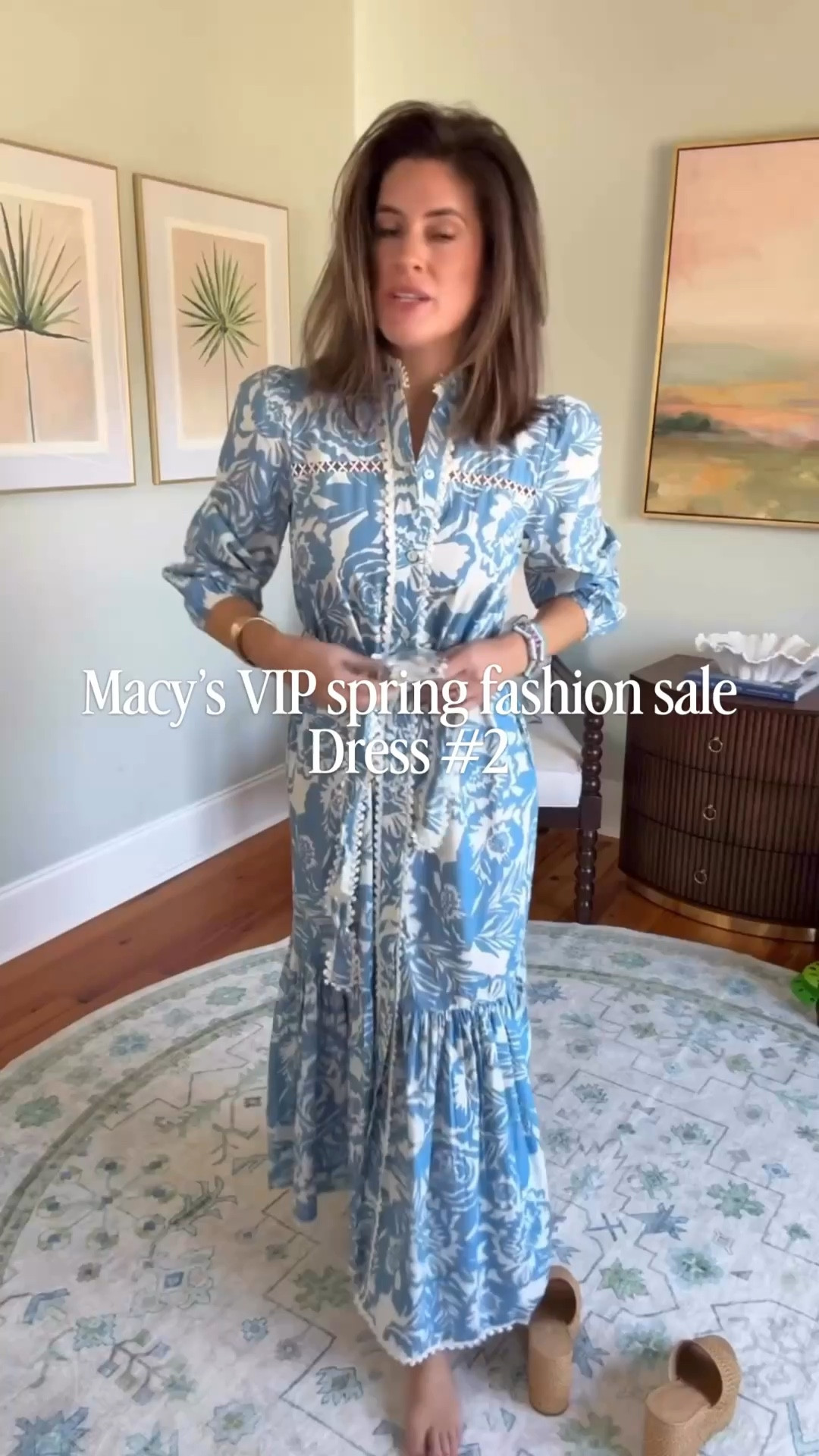 I love the subtle mermaid fit of this dress! The print and the details are also stunning. Currently
on sale for 25% off for the Macys spring VIP fashion sale! Runs true to size
@macys #macyspartner