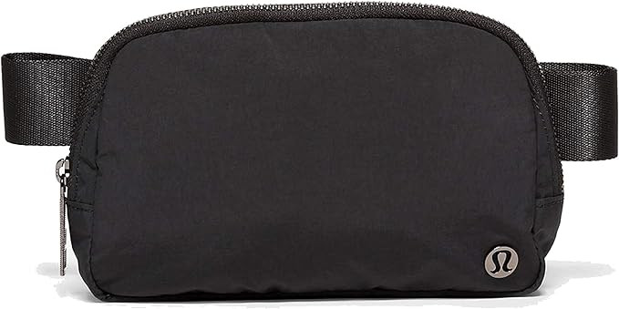 Lululemon Athletica Everywhere Belt Bag, Black, 7.5 x 5 x 2 inches | Amazon (US)
