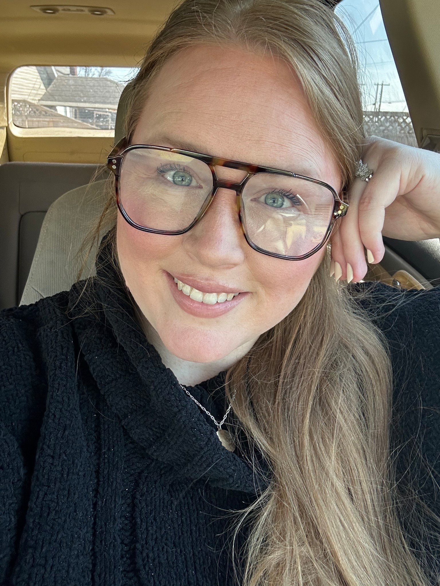 You guys how cute are these blue light glasses! My new staple piece for sure 🩷


#LTKFindsUnder100 #LTKSaleAlert #LTKBeauty