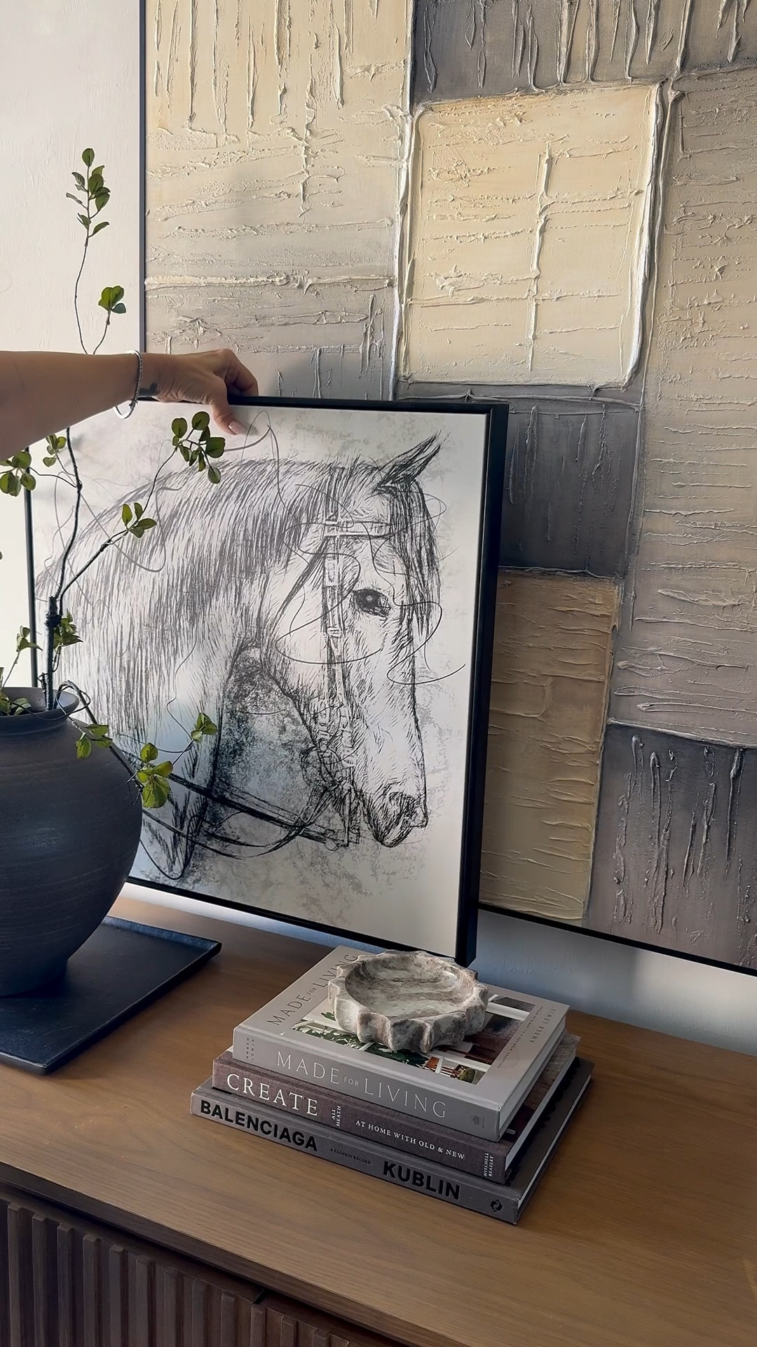 Amazon Art
Framed horse art, with target vase, marble bowl, console table, transitional home, modern decor, amazon find, amazon home, target home decor, mcgee and co, studio mcgee, amazon must have, pottery. barn, Walmart finds, affordable decor, home styling, budget friendly, accessories, neutral decor, home finds, new arrival, coming soon, sale alert, high end look for less, Amazon favorites, Target finds, cozy, modern, earthy, transitional, luxe, romantic, home decor, budget friendly decor,
Amazon decor #amazonhome 




#LTKSeasonal #LTKHome