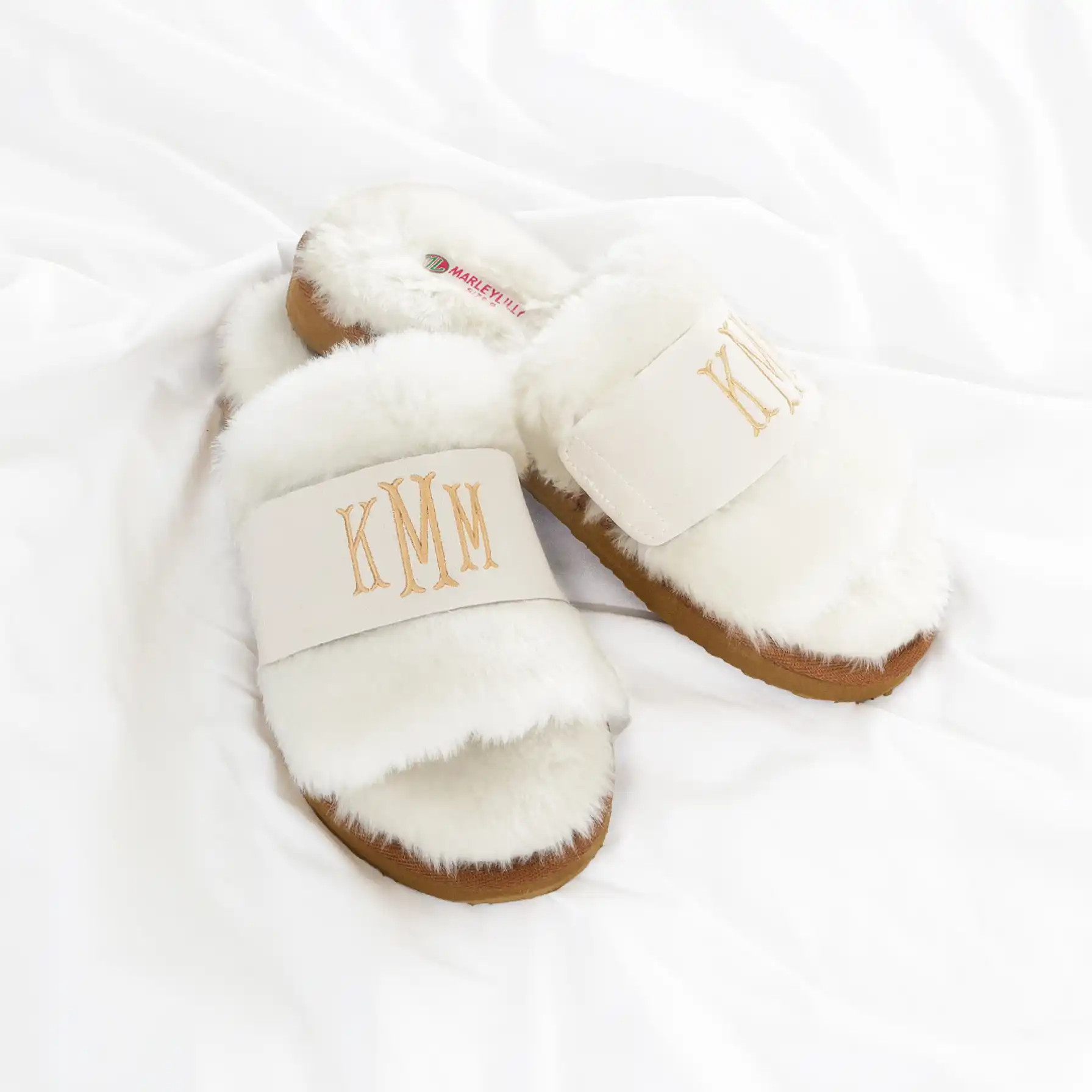 Monogrammed Fuzzy Slippers | Marleylilly