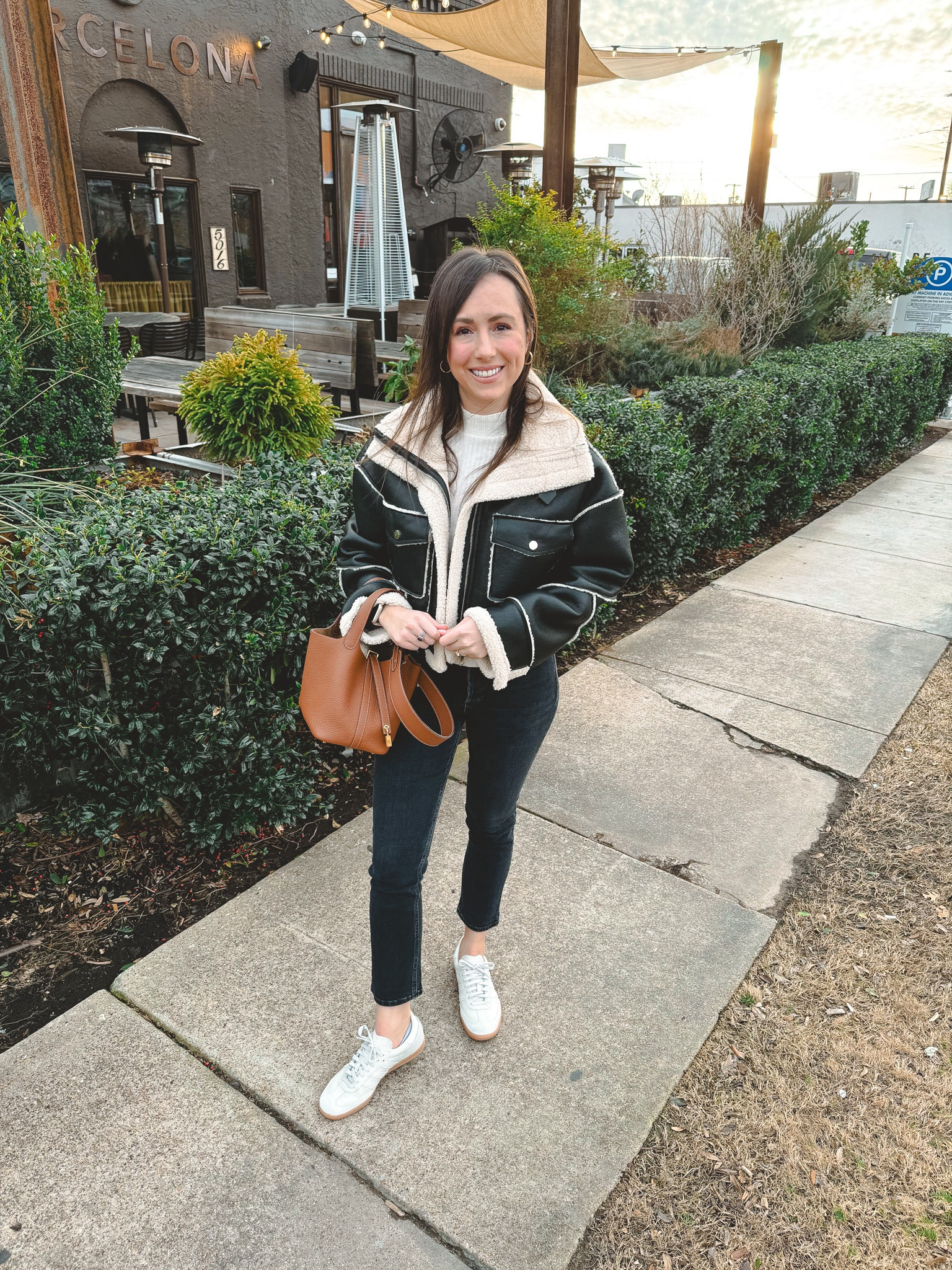 Blanknyc jacket (xs), agolde jeans (25)




#LTKstyletip #LTKSeasonal #LTKfindsunder100