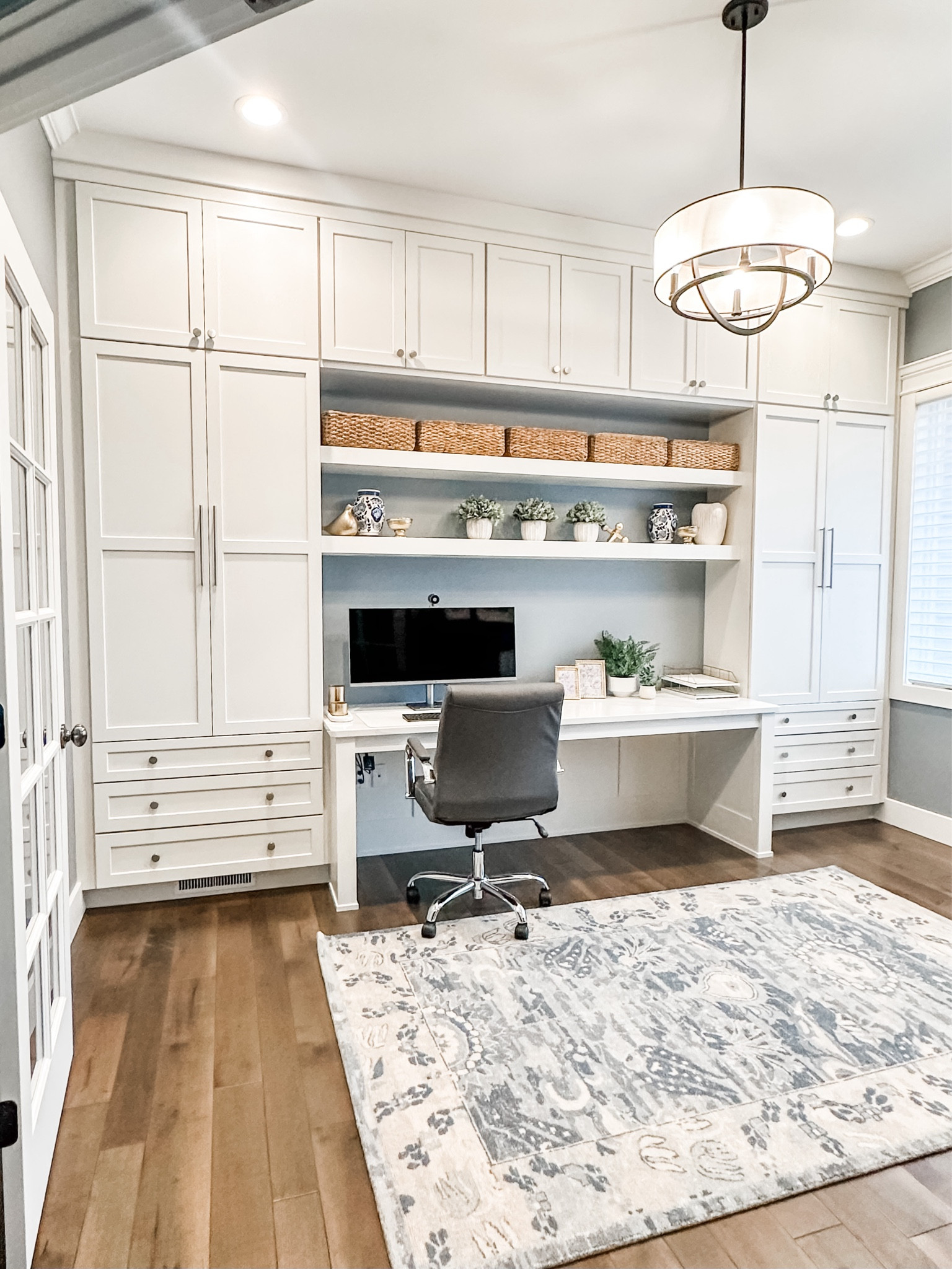 Beautiful & functional office space!

#LTKHome