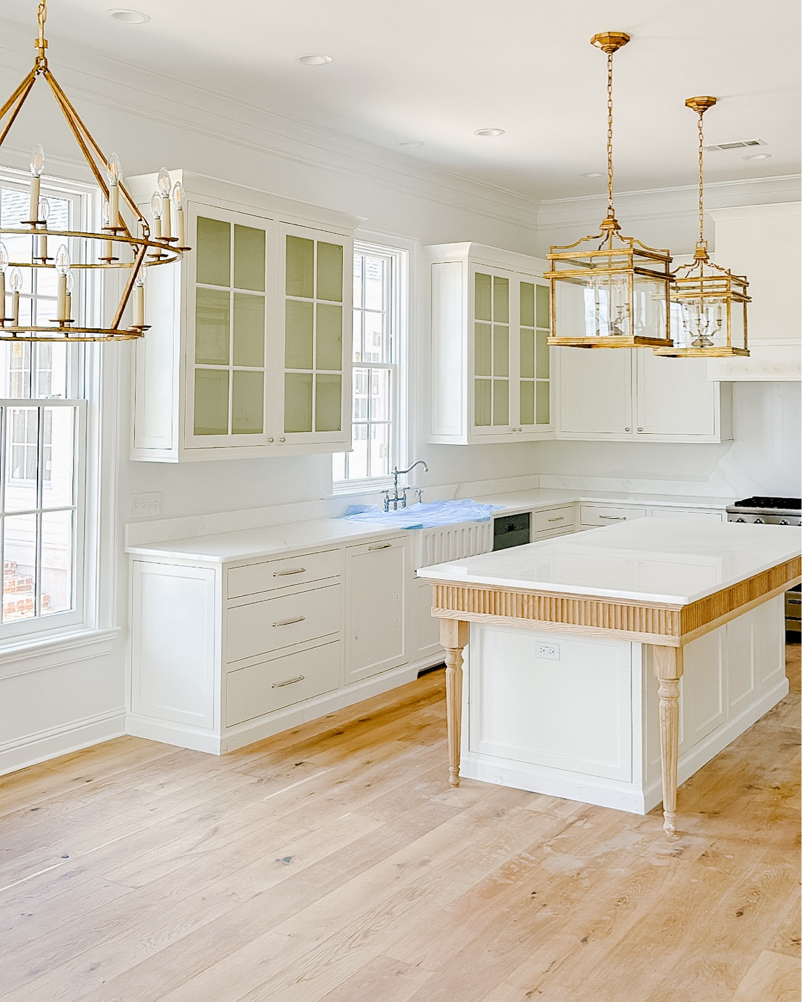 Visual comfort kitchen lighting in gold 

#LTKstyletip #LTKhome