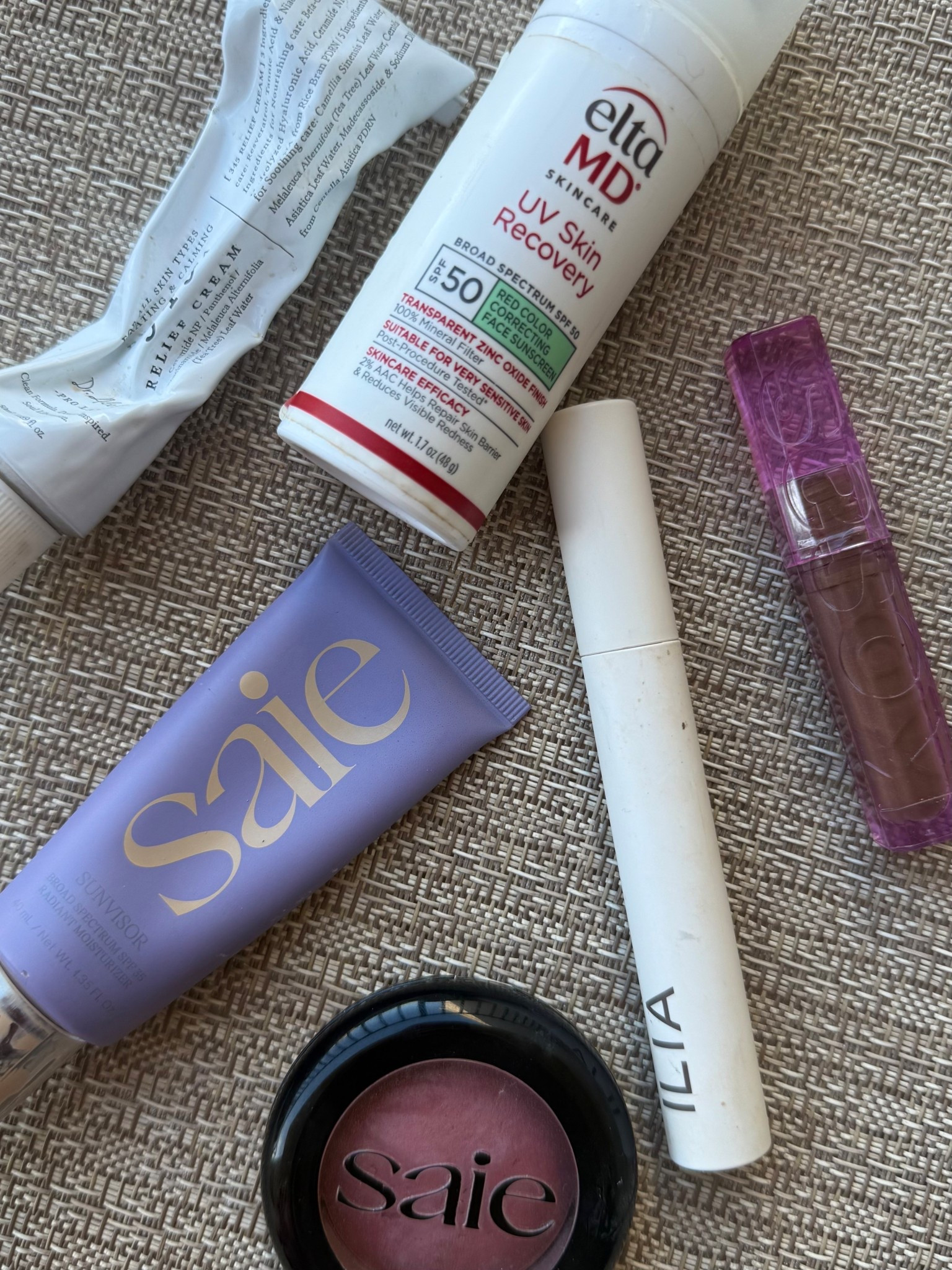 For no makeup, makeup beach days.

#LTKTravel #LTKmomlife #LTKgrwm