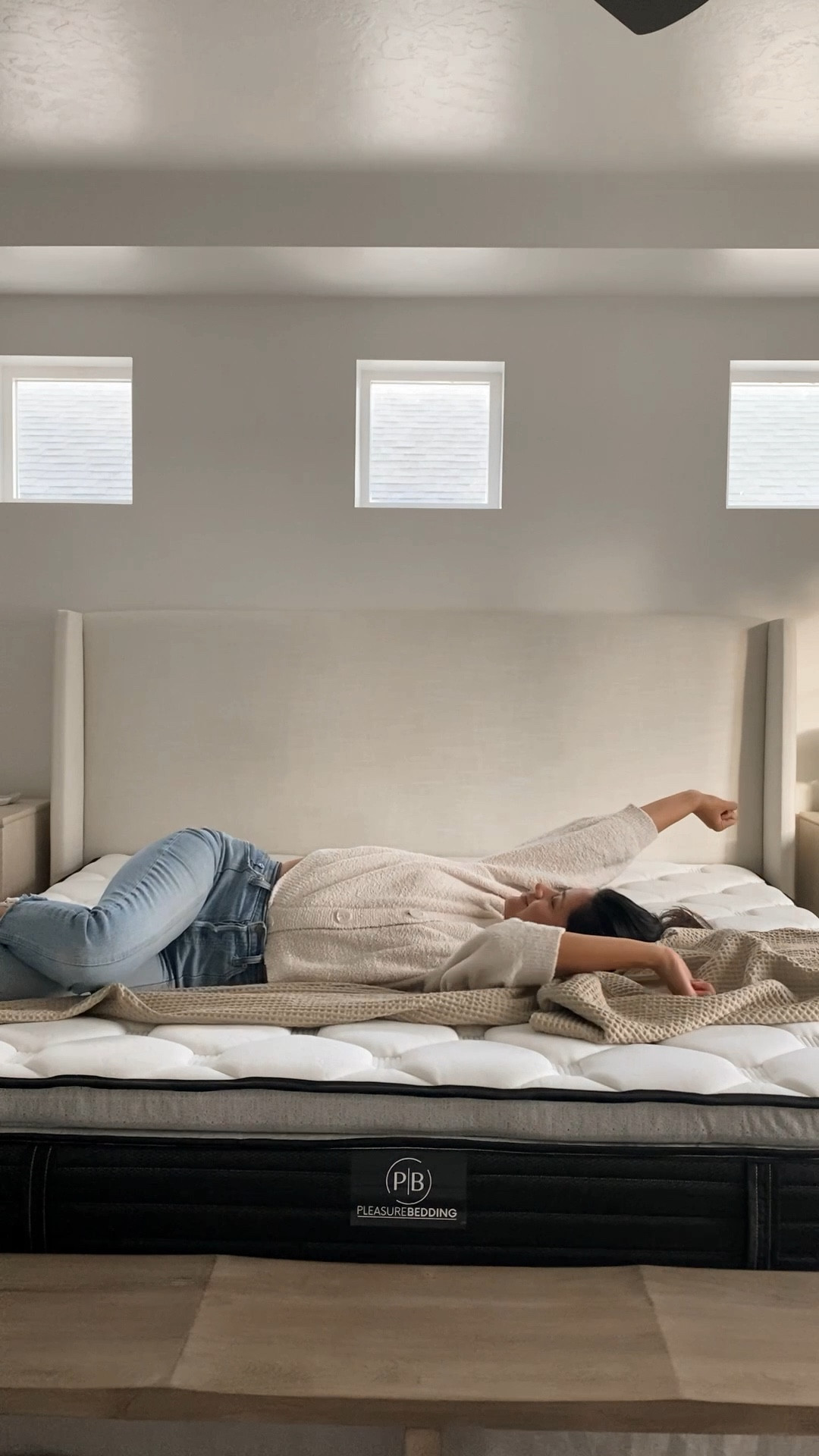 ✨The most comfortable mattress ever! ✨

I discovered I’m a side sleeper that should’ve always had a medium firm mattress with a plush pillow top, my goodness!





#home #decor #bedding #bedroom #mattress #bed #neutral #family #health #amazon 

#LTKBeauty #LTKVideo #LTKHome