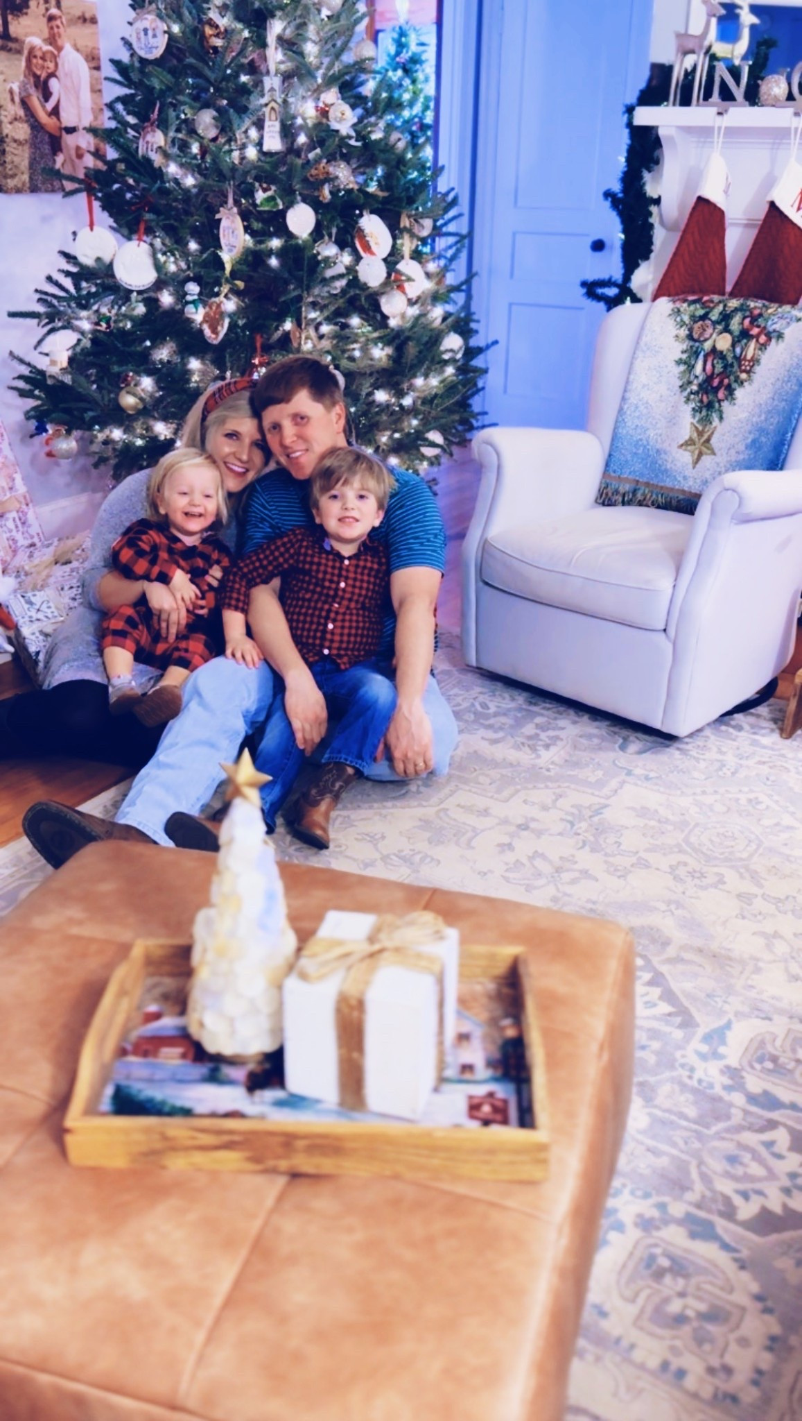 Happy Winter Solstice and just 4️⃣ more days until Christmas, sweet friends!! ❄️🌲🕯️ Yay for all the sweet family time and Christmas blessings ahead!!! 🎁❤️

#LTKHoliday