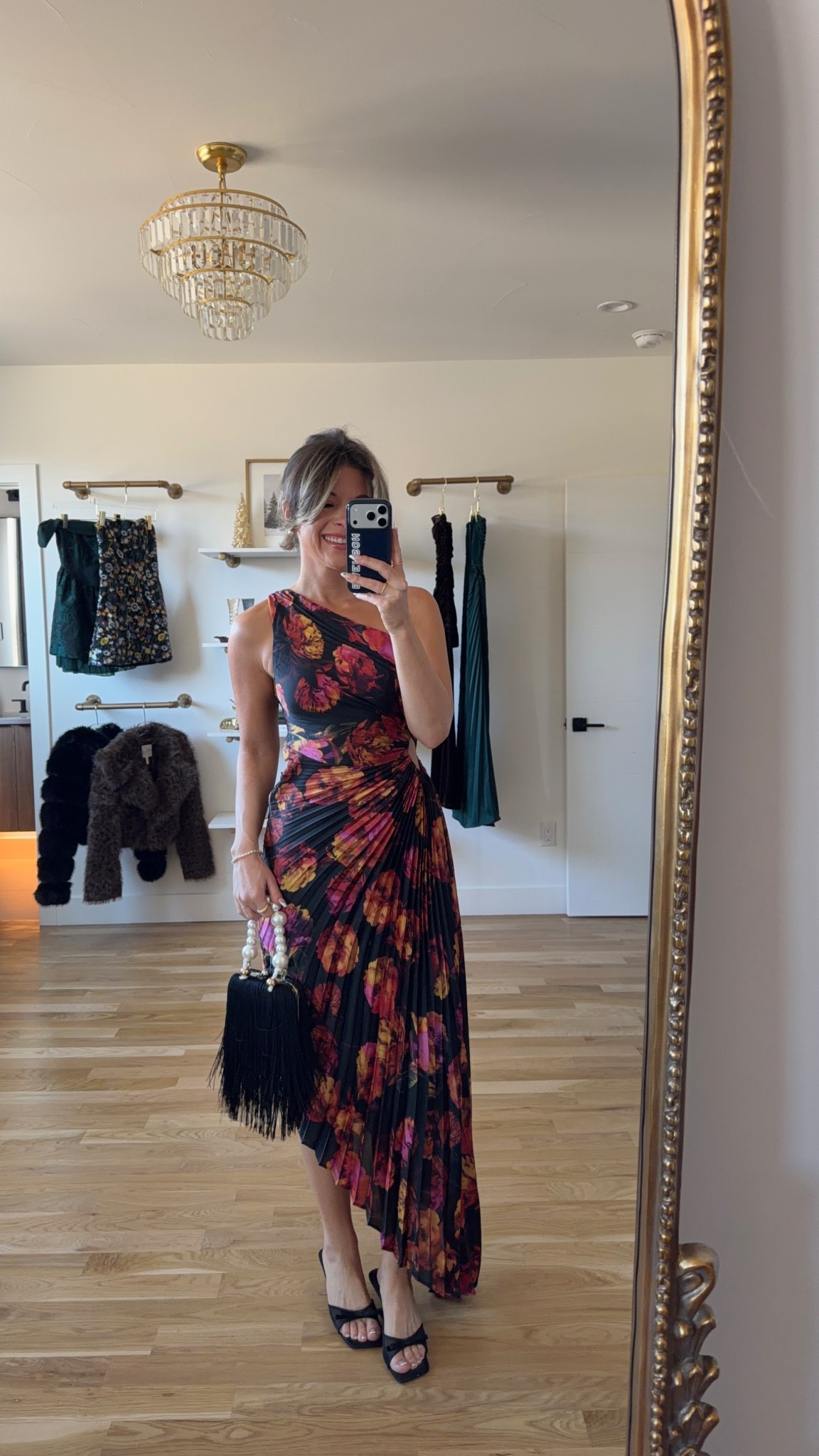 Vici new arrival black floral one shoulder pleated wedding guest and holiday event dress. use my code below for 40% off!!

Vici code: emerson40

Wearing my usual smalls/2

Wedding guest
Holiday event
New years
Bachelorette
Formal event
Winter party
Special occasion
Floral
One shoulder

#LTKHoliday #LTKFindsUnder100 #LTKWedding