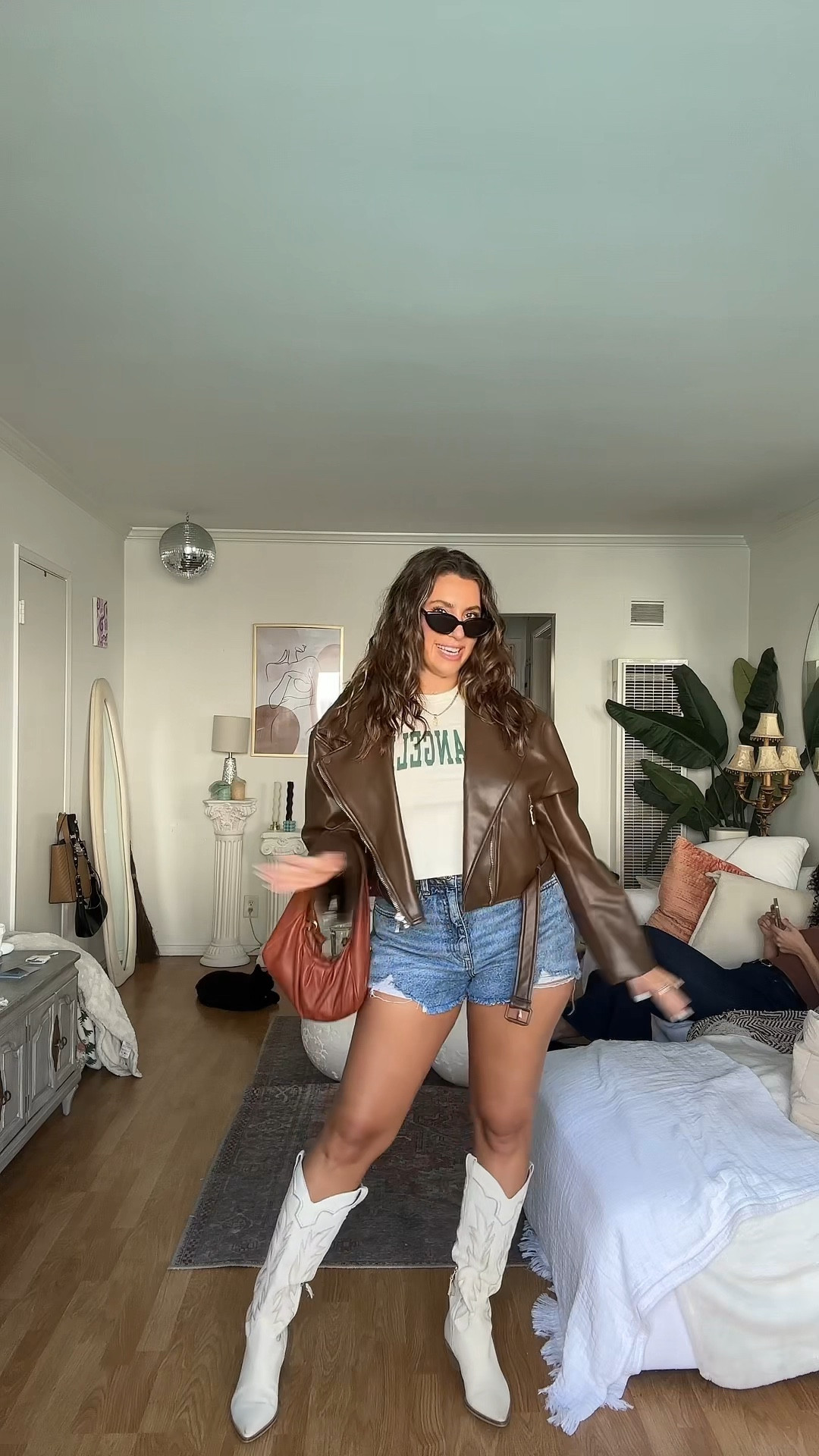 Transitional Fall OOTD 

#LTKVideo #LTKStyleTip #LTKSeasonal