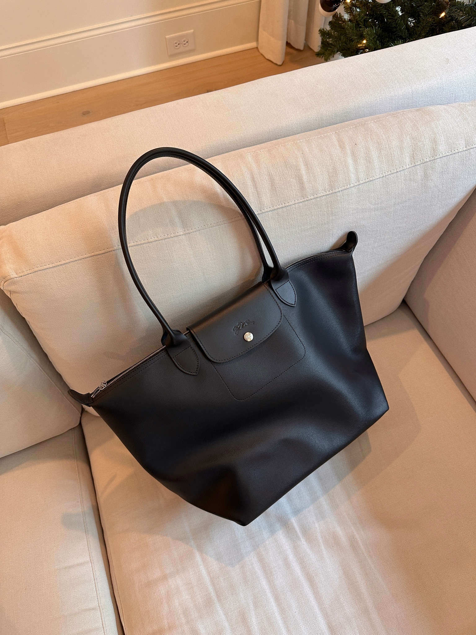 The perfect holiday gift idea for the girl who is always on the go! I love my Longchamp Le Pliage City Large Canvas Tote. It fits all of my essentials whenever I’m traveling or heading to Pilates! @bloomingdales #bloomingdales #ad

#LTKitbag #LTKHoliday #LTKGiftGuide