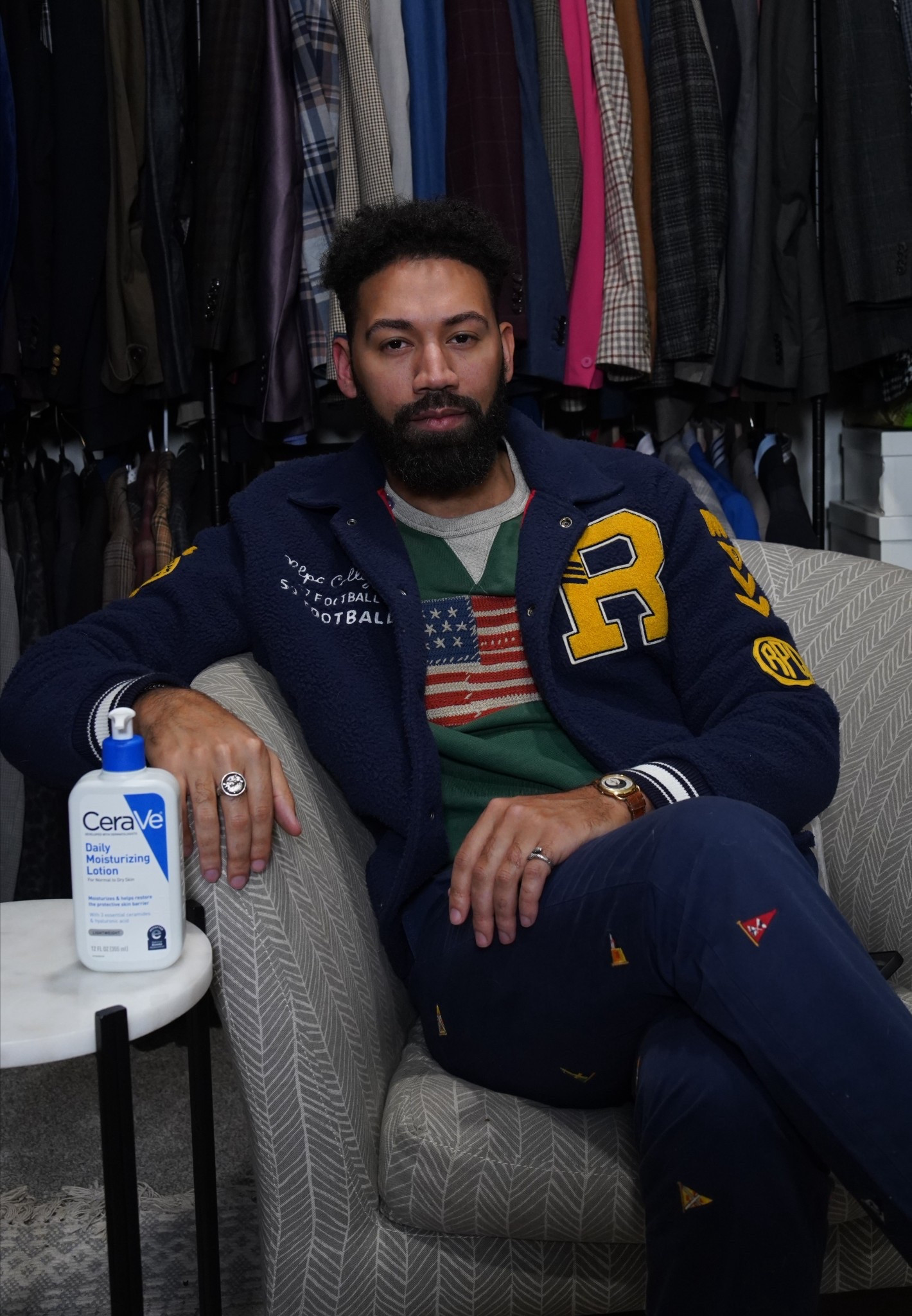 #AD Making sure my skin is hydrated with @Cerve . The Daily Moisturizing Lotion is great giving my skin the nourishment it needs. Here is my whole routine breakdown: I start with The Renewing SA Facial Cleanser to wake my skin up, a quick dry off followed by the Eye Repair Cream and locking all in with The AM Facial Mosturizing Lotion with SPF 30 that keeps it smooth without feeling heavy. After getting dressed I am using the Daily Moisturizing lotion for my hand and feet! Nothing complicated just a solid routine that does what it’s supposed to do so I can focus on the rest of the day.
Want to keep your skin looking fresh? Shop this LTK bundle here on my post or head on Over to @Target to get the goods! ##TargetPartner #target #ceravepartner #targetstyle


#LTKMens #LTKmorningroutine #LTKselfcare