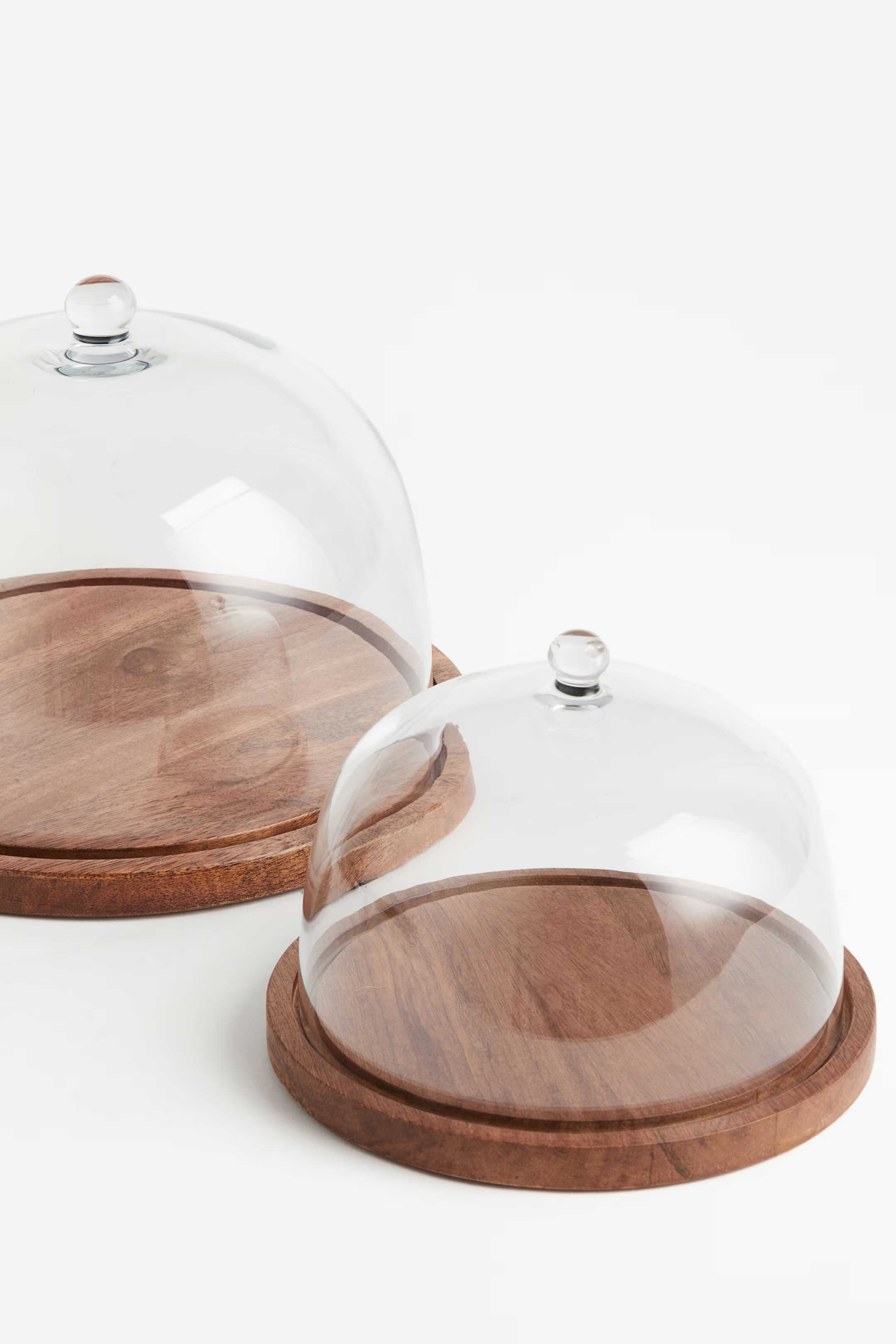 Glass Dome with Wooden Tray | H&M (US + CA)