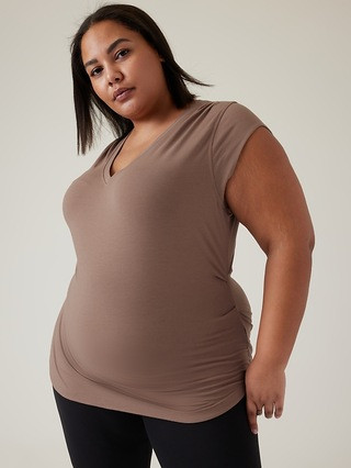 Outbound V-Neck Tee | Athleta