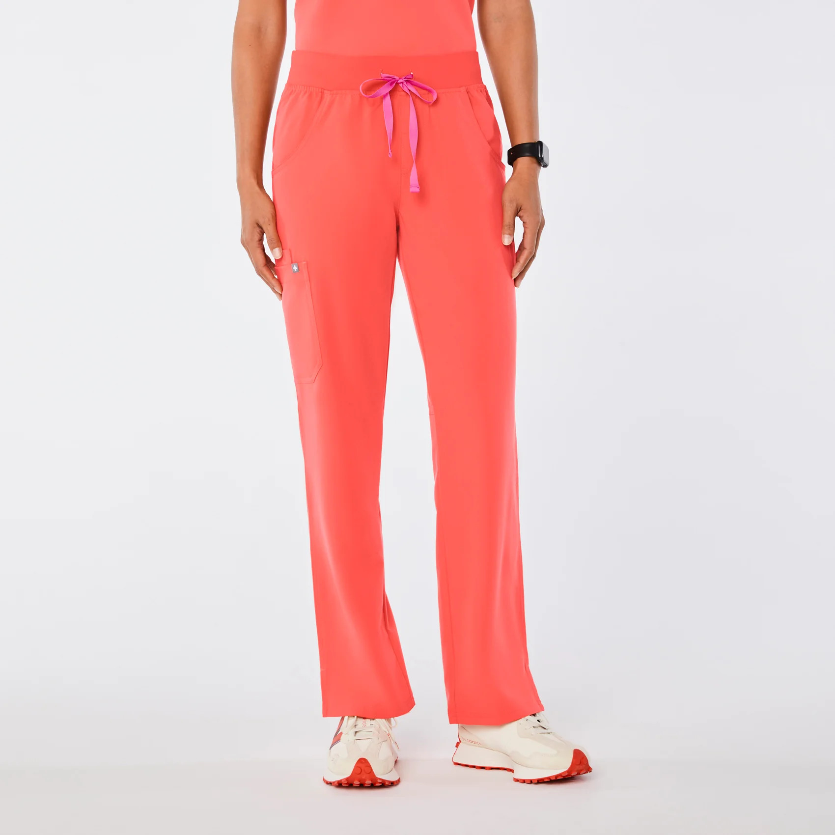 Kade Cargo Scrub Pants™ | FIGS