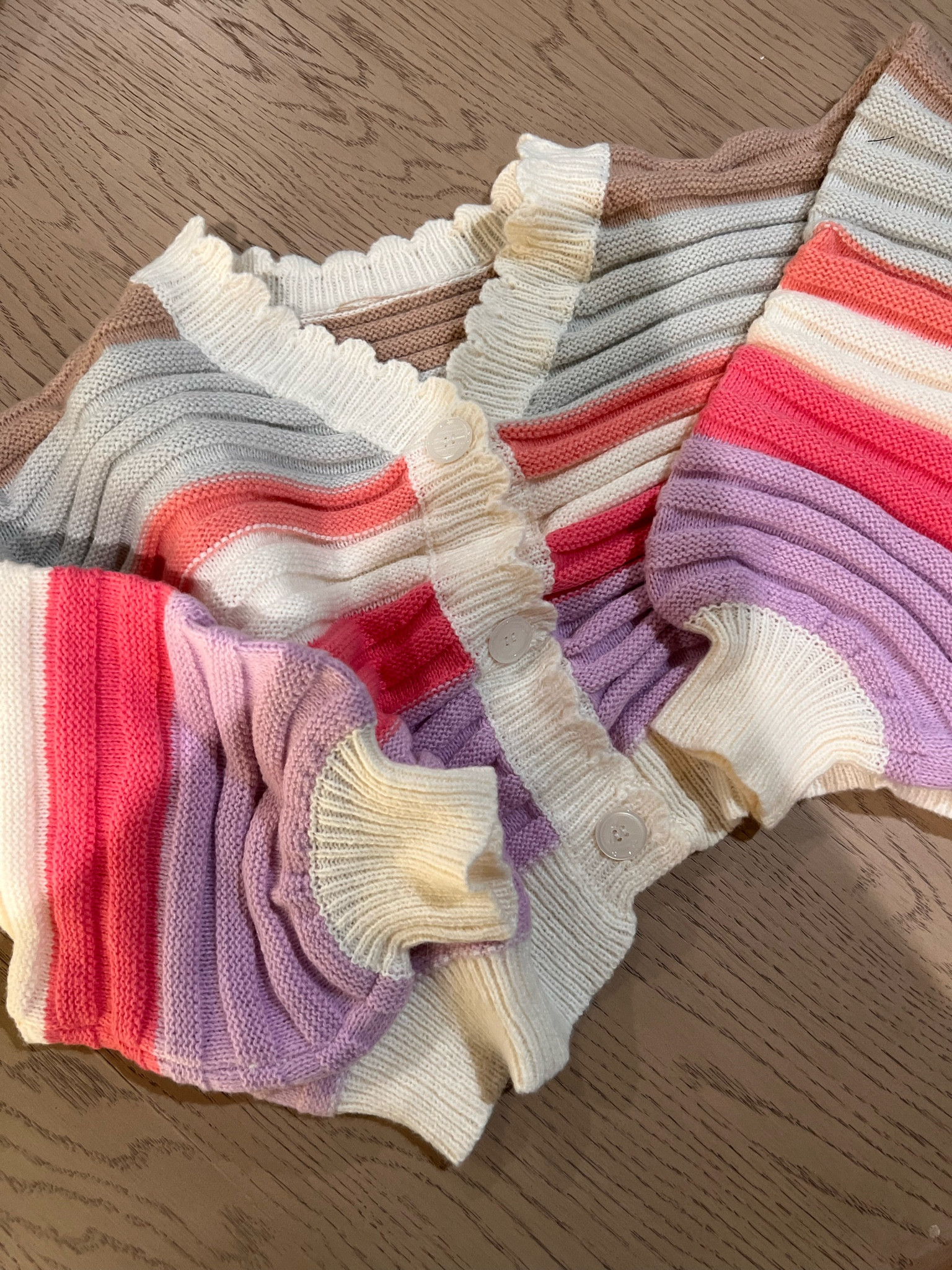 Amazon cardigan! Super cute design and mix of fall and bright colors!

#LTKstyletip