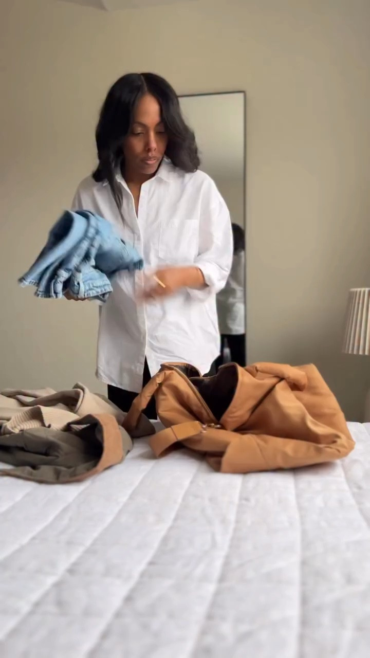 AD | The @nicetreehome vacuum bags for travel & clothing have completely changed how I pack for trips and even how I store off-season pieces at home. You get 3 sizes, they’re durable, and they shrink everything down like magic!

But the best part?! The Nicetree Mini Pump / MiniVac Pump! 
It’s rechargeable, cordless, and small enough to toss right into your bag.

My son traveled to Indiana last week with friends for one week and he easily used the bags and vacuum throughout his trip! Truly a game changer.

Perfect for:
• Travel
• College drop-offs
• Seasonal closet swaps
• Keeping luggage organized instead of chaotic

Would you use these more for storage at home or for travel?