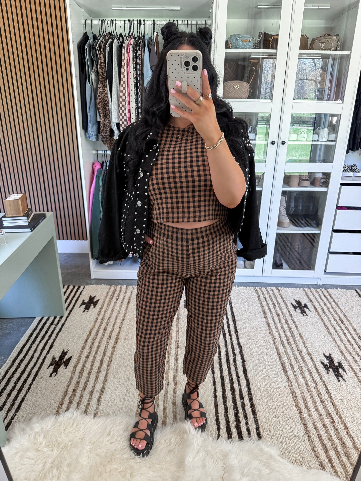 Plaid Set - small (I owned this pre-pregnancy and while it does still fit, I would prefer a medium at almost 31 weeks!)
Bralette - medium
Denim Jacket - medium



#LTKootd #LTKBump