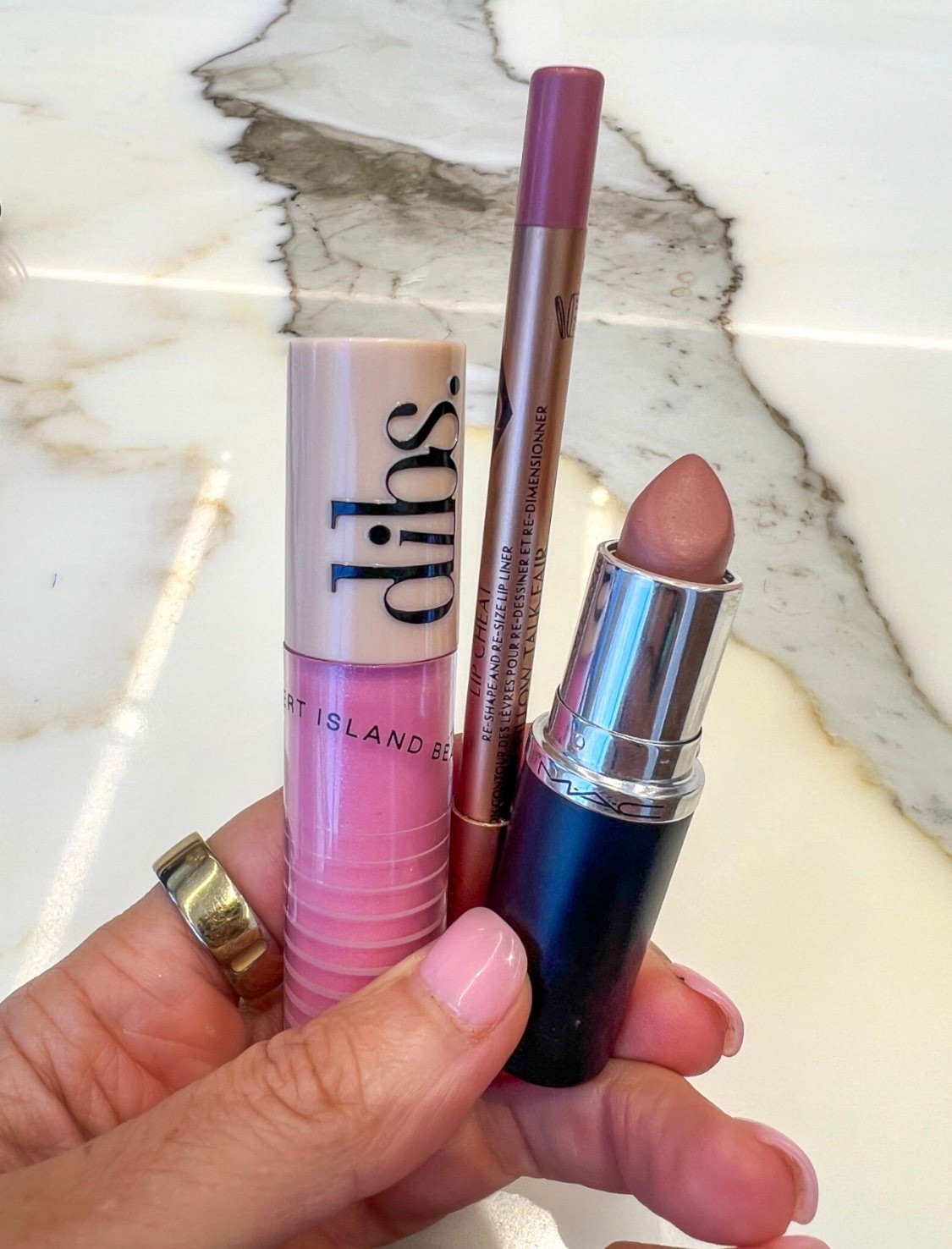 Mac Blankety
Charlotte Tillbury pillow talk fair
Dibs Italian Soda