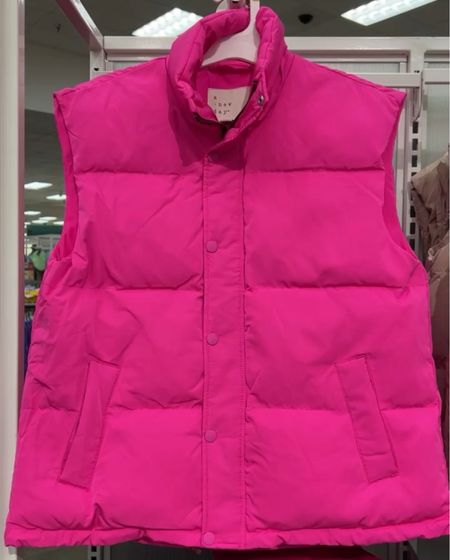 Target puffer vest, sherpa jacket, puffers, target outfit, target style, gifts for her, gift guide for her, gift ideas, target gifts

Im size S in these puffers, the checkered jackets, the mens quilted vests and Patagonia lookalike sherpa pocket jackets! 

#LTKunder100 #LTKHoliday #LTKunder50