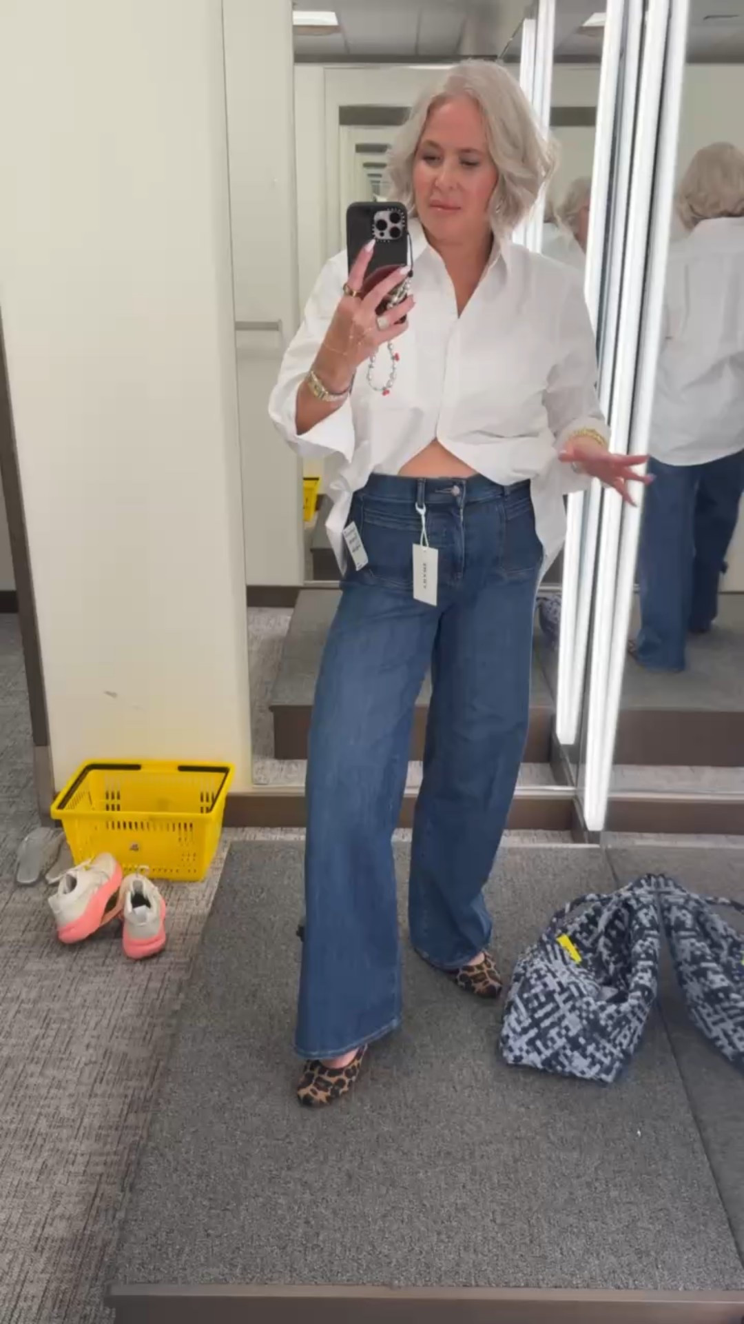 Obsessed with these pieces from Nsale! All must haves for fall! 

Frame jeans- size 29
Rothy’s- size 8 

#LTKStyleTip #LTKSaleAlert #LTKOver40