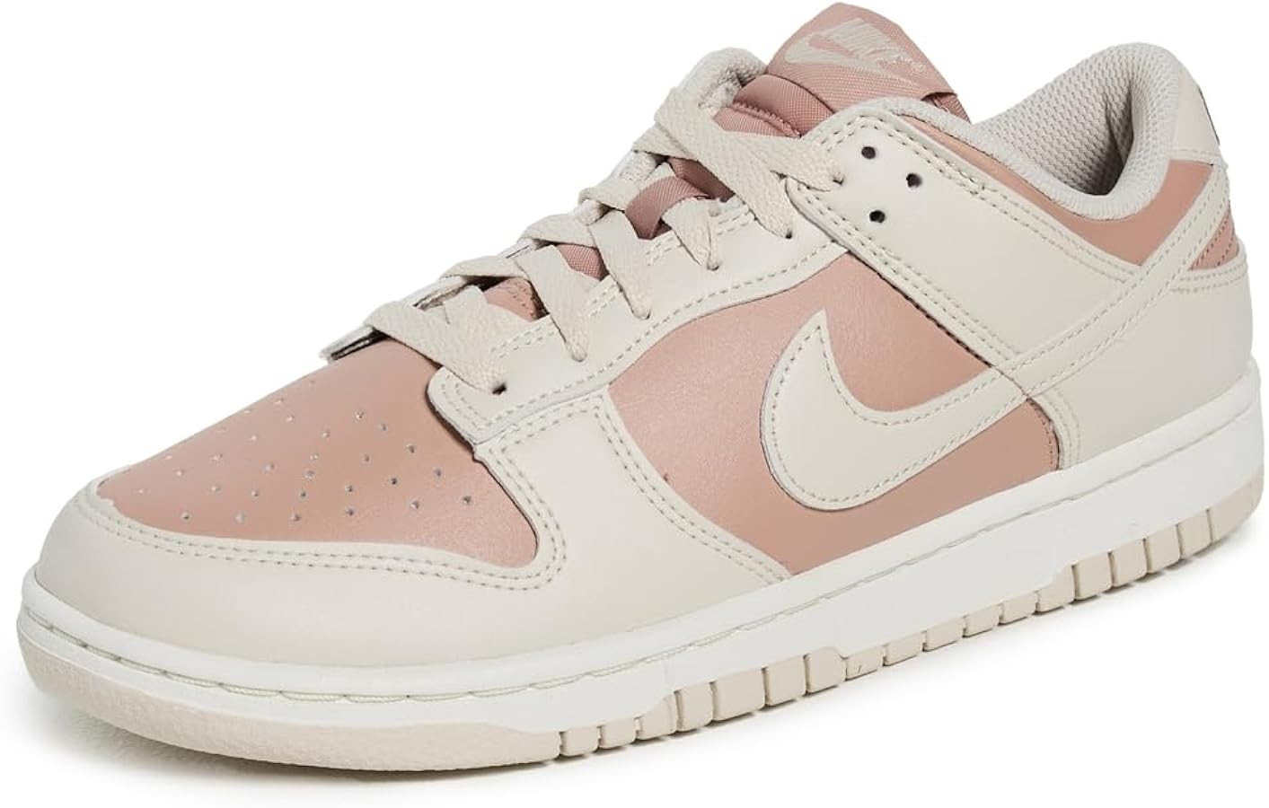 Nike Women's Dunk Low Next Nature Sneakers | Amazon (US)