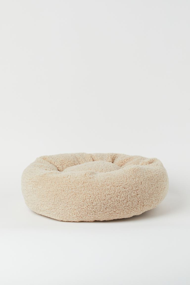 Faux Shearling Dog Bed | H&M (US + CA)