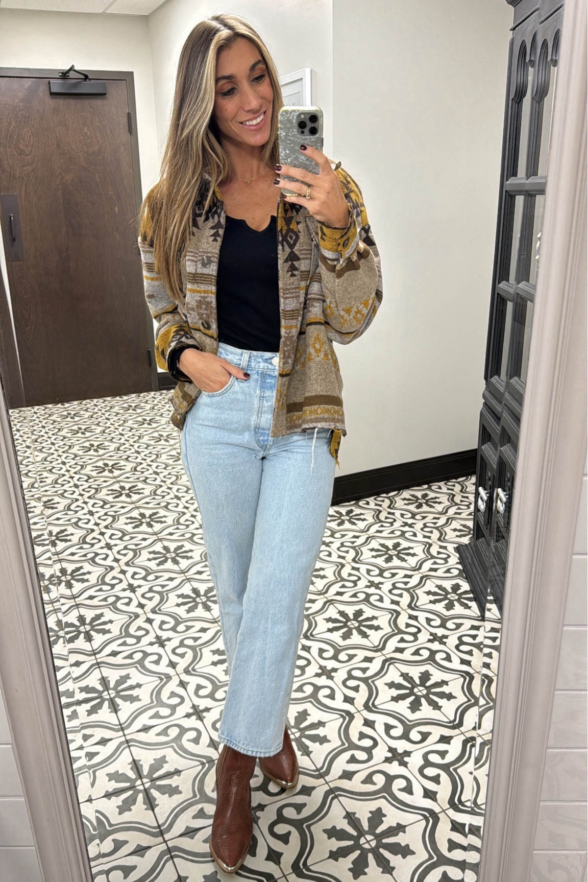 $12.99 basic ribbed long sleeve top! Go get them in every color💁🏽‍♀️

#LTKSeasonal #LTKfindsunder100 #LTKsalealert