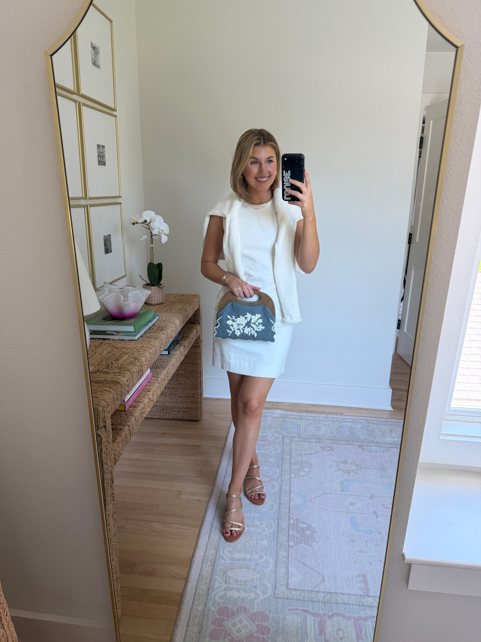 Summer outfit idea! Wearing a S in dress