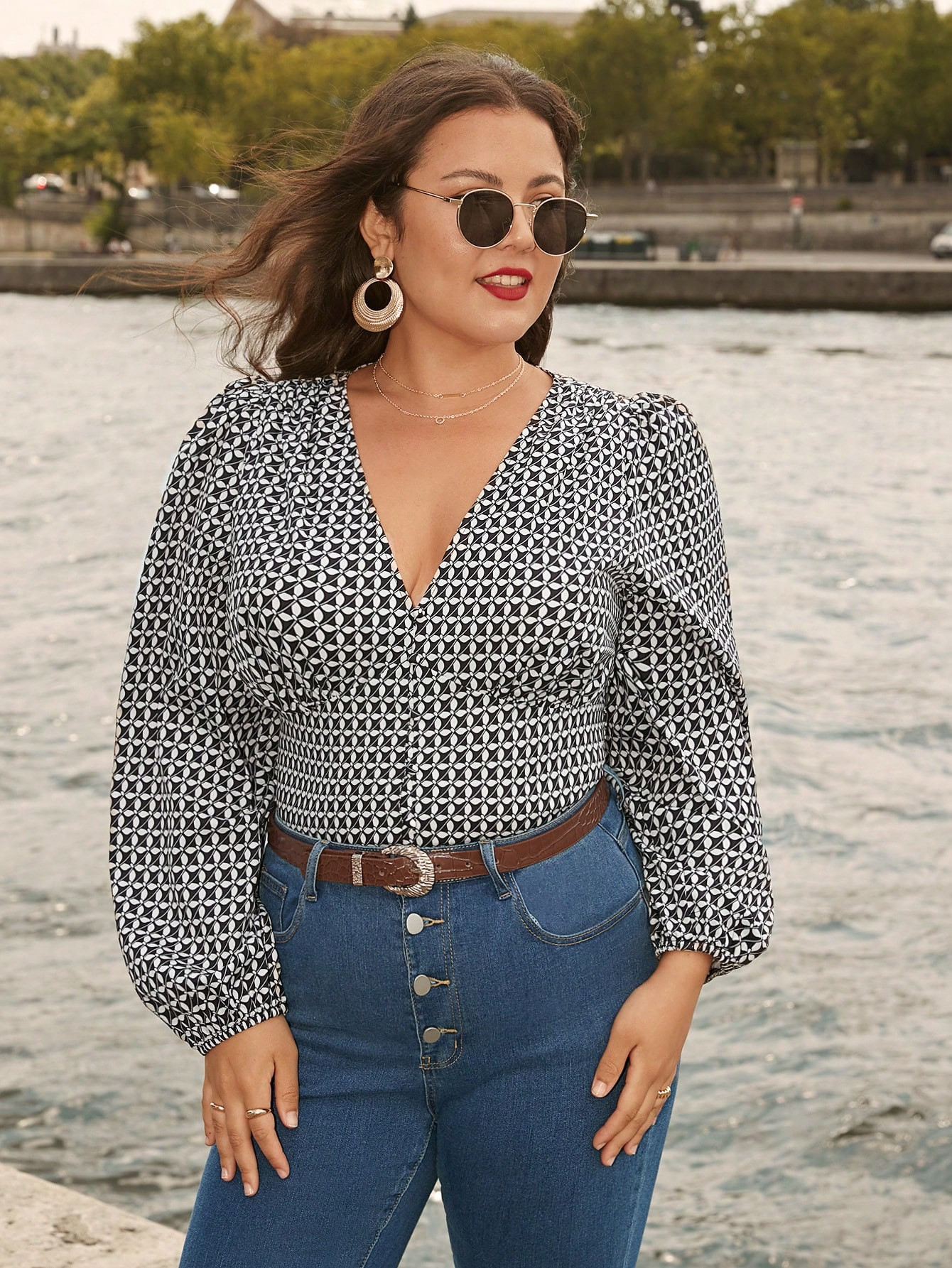 SHEIN Frenchy Plus Allover Print Lantern Sleeve Blouse | SHEIN