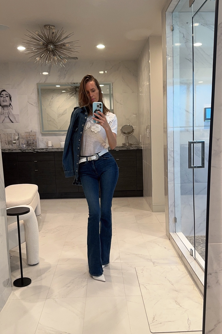 Denim on denim with a hint of white!

#denim #denimondenim #hudsonjeans #white #floral #jcrew #anthropologie

#LTKSeasonal #LTKsalealert #LTKstyletip