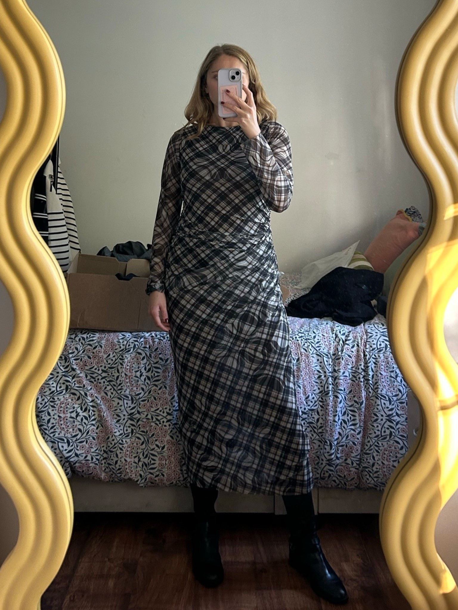 Check mesh dress, tartan midi dress, H&M, autumn outfits, workwear, office outfit 

 #LTKautumn #LTKwinter #LTKworkwear