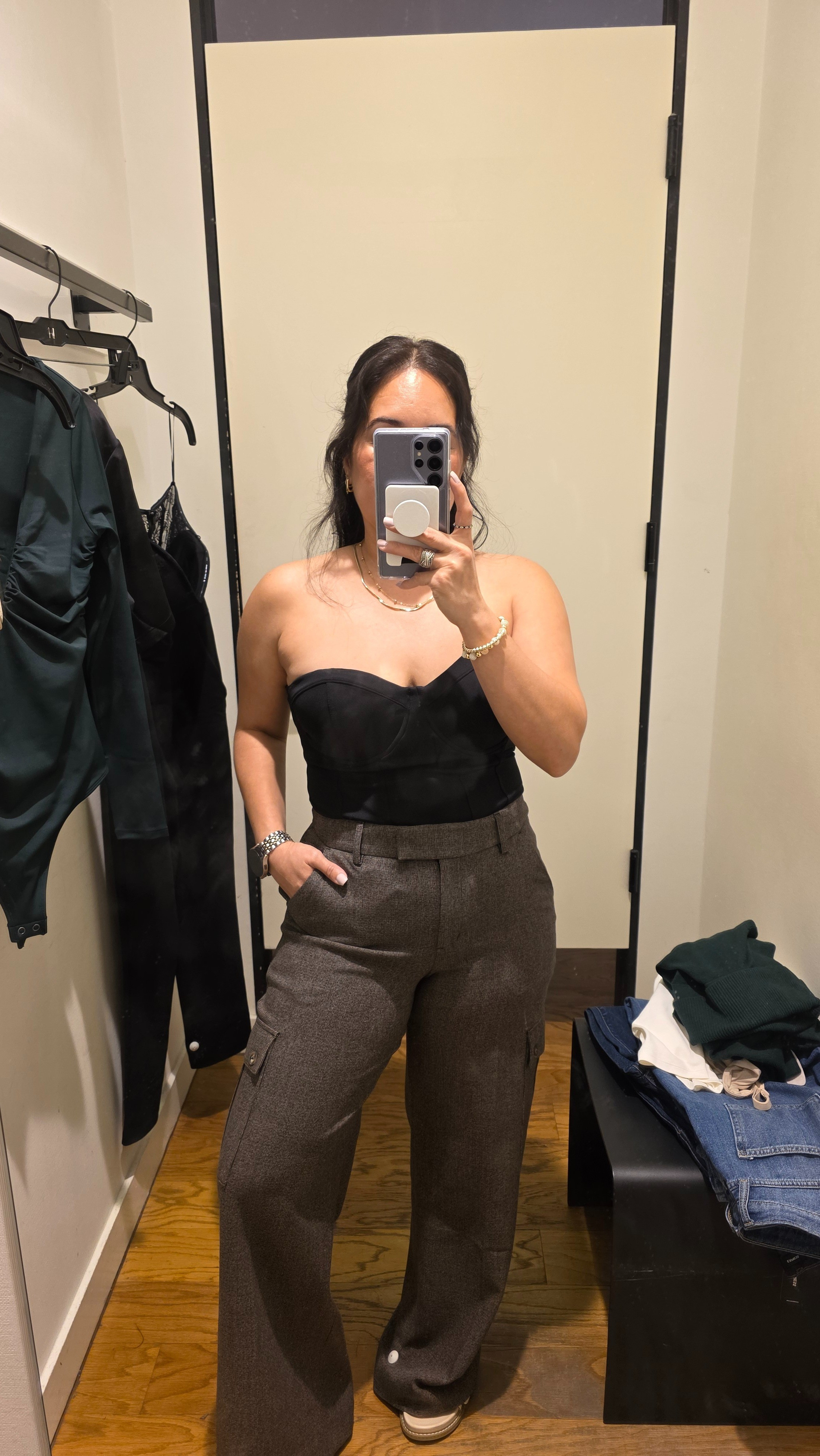 Cute strapless bodysuit from express, also loved these mid rise cargo pants!

#LTKPetite #LTKHoliday #LTKParties