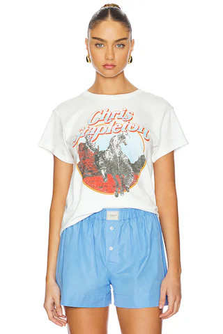 Chris Stapleton Horse And Canyons Tour Tee
                    
                    DAYDREAMER | Revolve Clothing (Global)