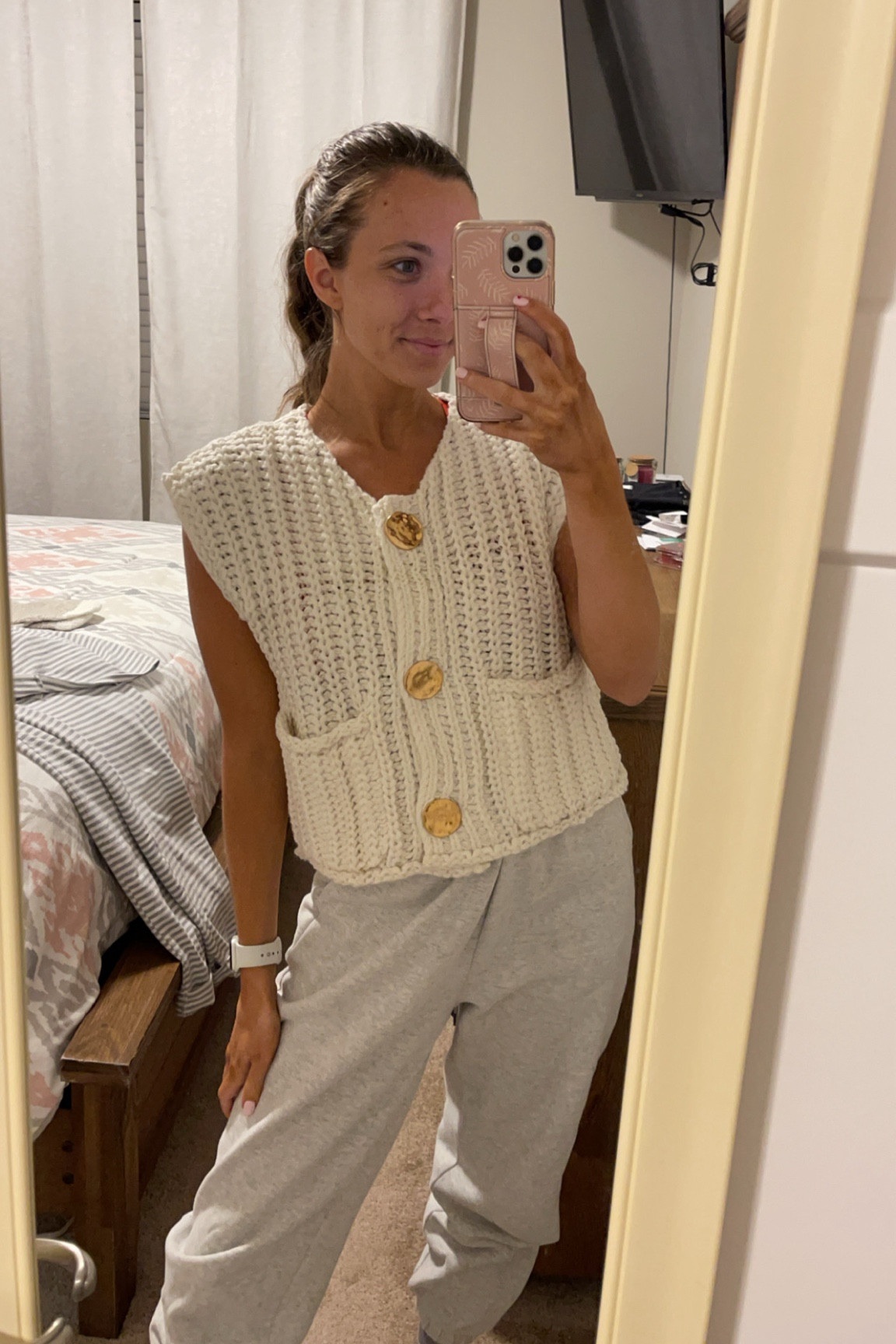 Couldn’t wait to try this Amazon top on!! And I love it!

#LTKSeasonal #LTKWorkwear #LTKFindsUnder50