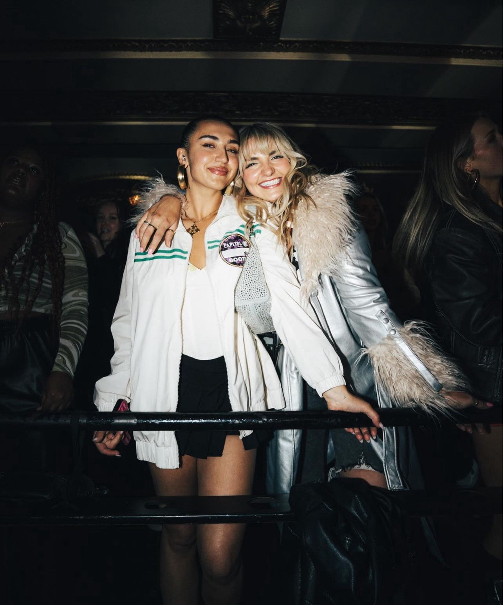 snapz from tour😎🎸💋❤️ #tour #thedriverera #clothes #fashion #coat #ootd 

#LTKStyleTip #LTKFestival #LTKSaleAlert